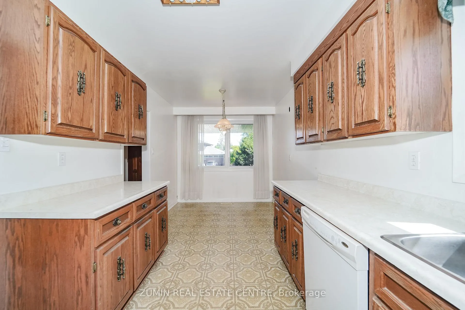 Photo 14 of 9 Oldborough Circle, North York, Don Valley Village — HOMEH