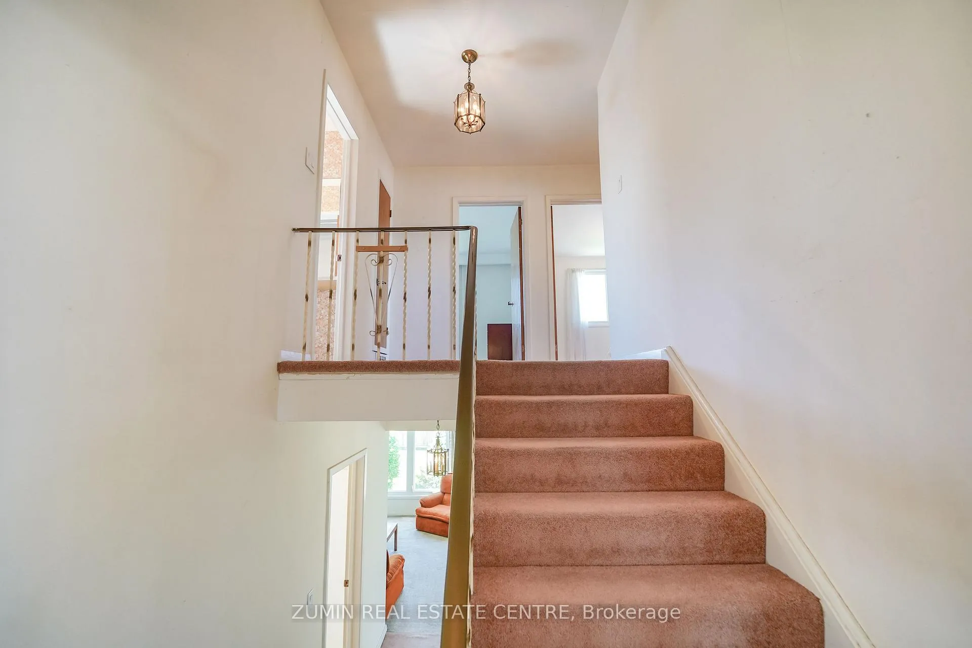 Photo 16 of 9 Oldborough Circle, North York, Don Valley Village — HOMEH