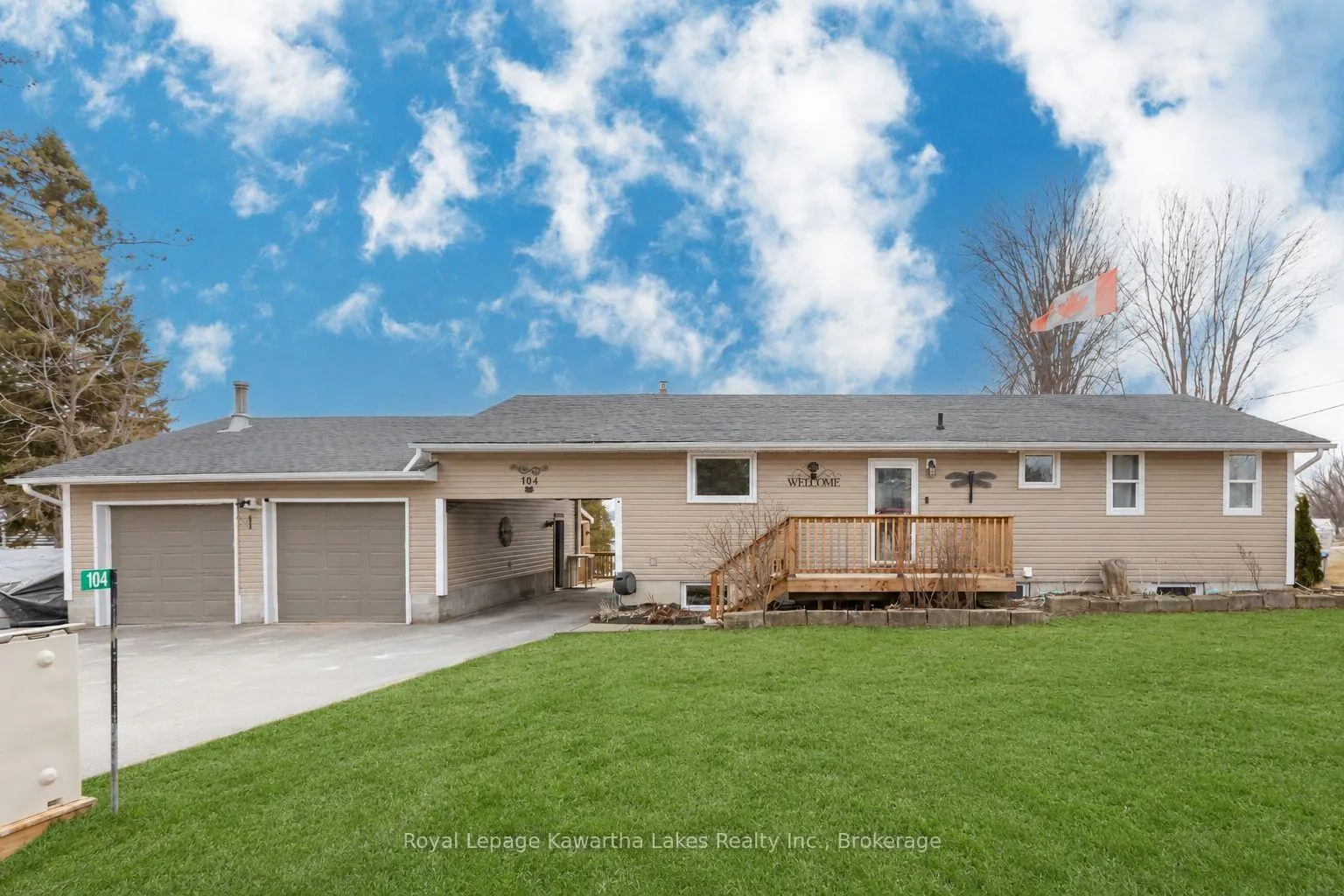 Photo 1 of 104 Cameron Drive, Kawartha Lakes, Fenelon — HOMEH
