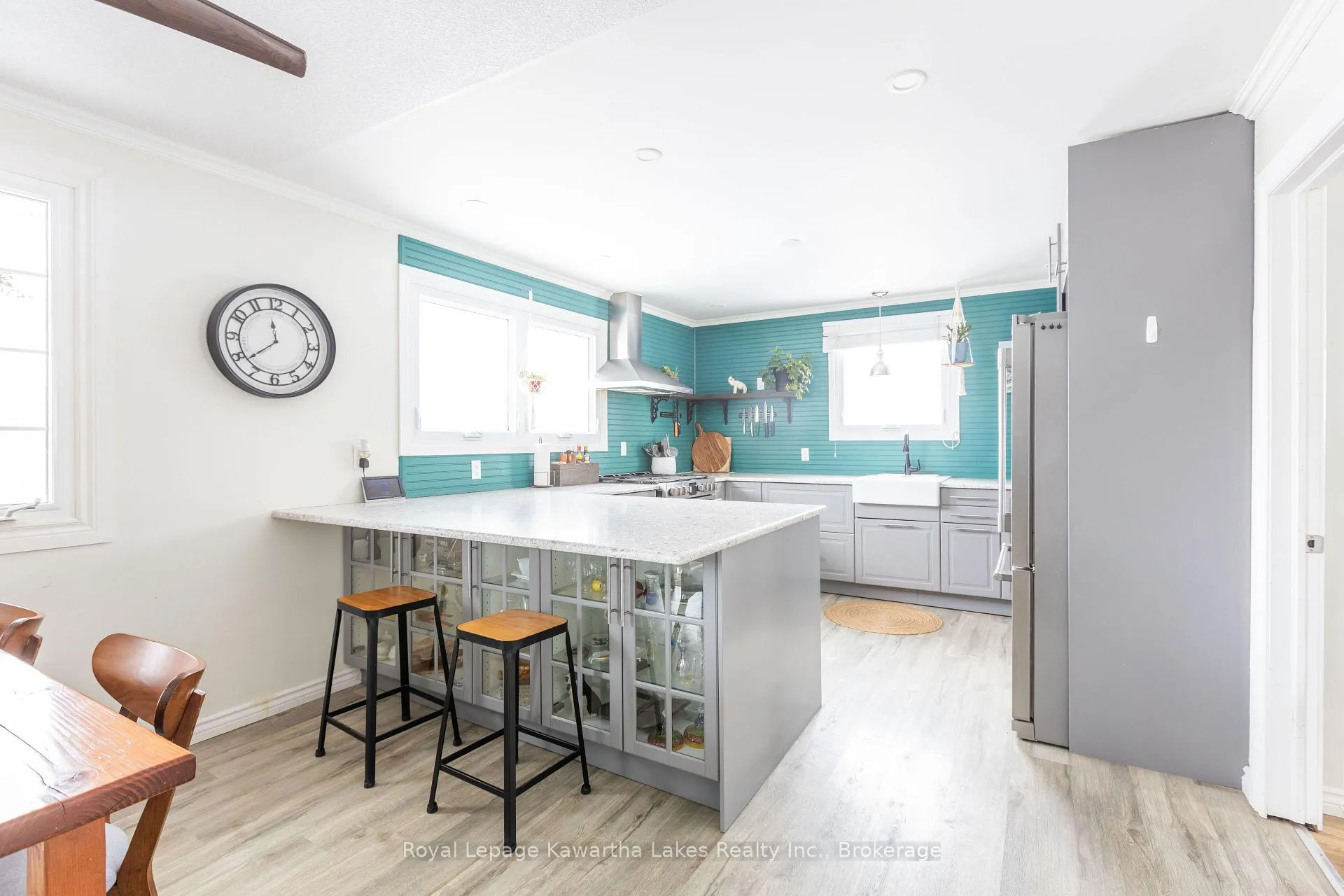 Photo 3 of 104 Cameron Drive, Kawartha Lakes, Fenelon — HOMEH