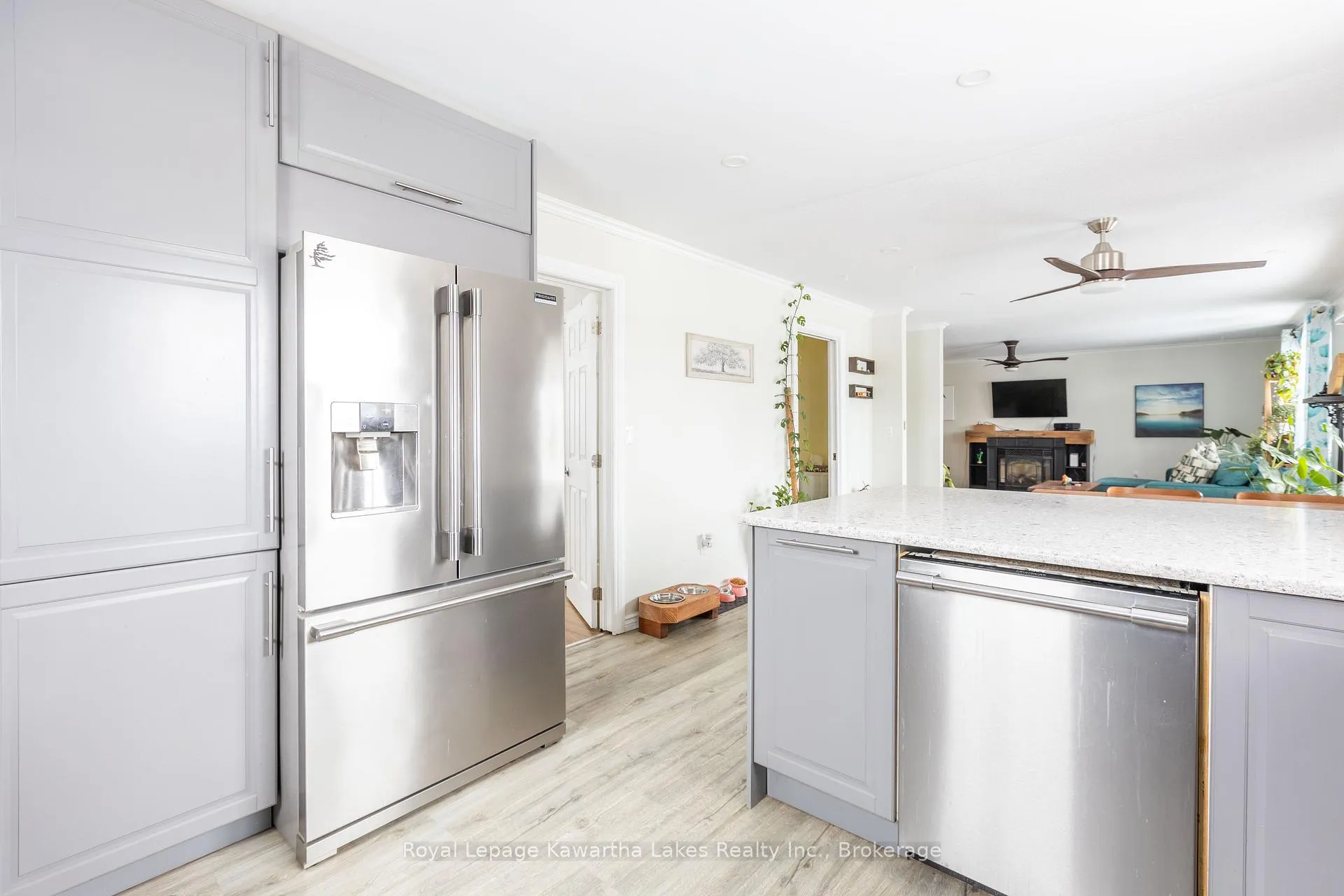 Photo 9 of 104 Cameron Drive, Kawartha Lakes, Fenelon — HOMEH