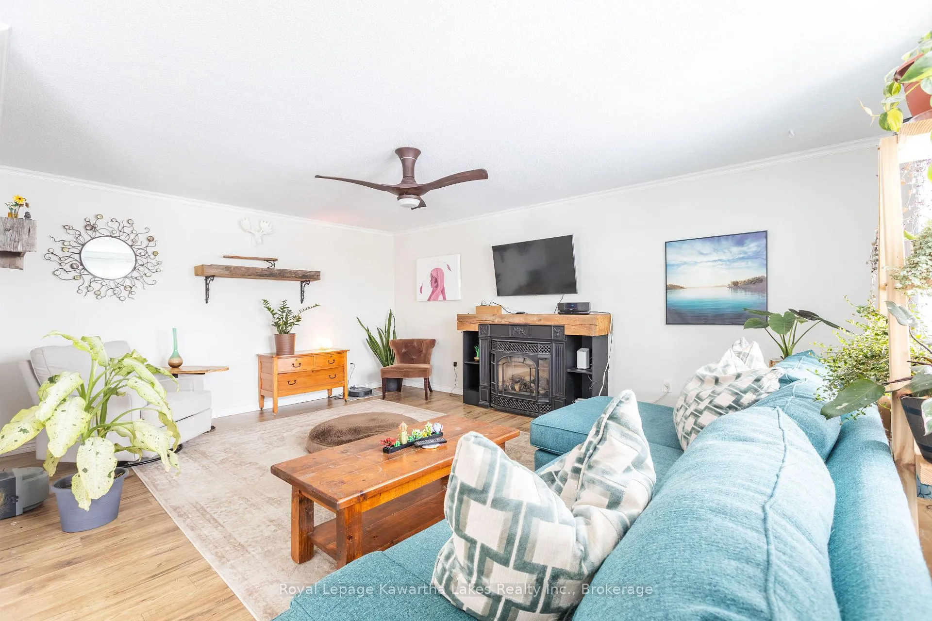 Photo 13 of 104 Cameron Drive, Kawartha Lakes, Fenelon — HOMEH