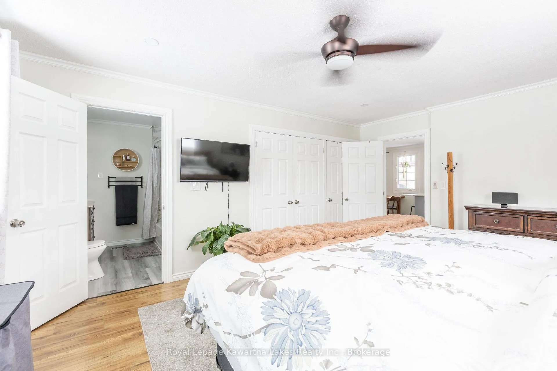 Photo 17 of 104 Cameron Drive, Kawartha Lakes, Fenelon — HOMEH