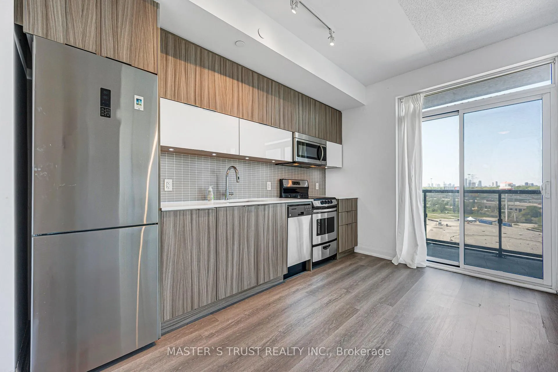 Photo 7 of Unit #1109, 56 Annie Craig Drive, Etobicoke, Mimico — HOMEH