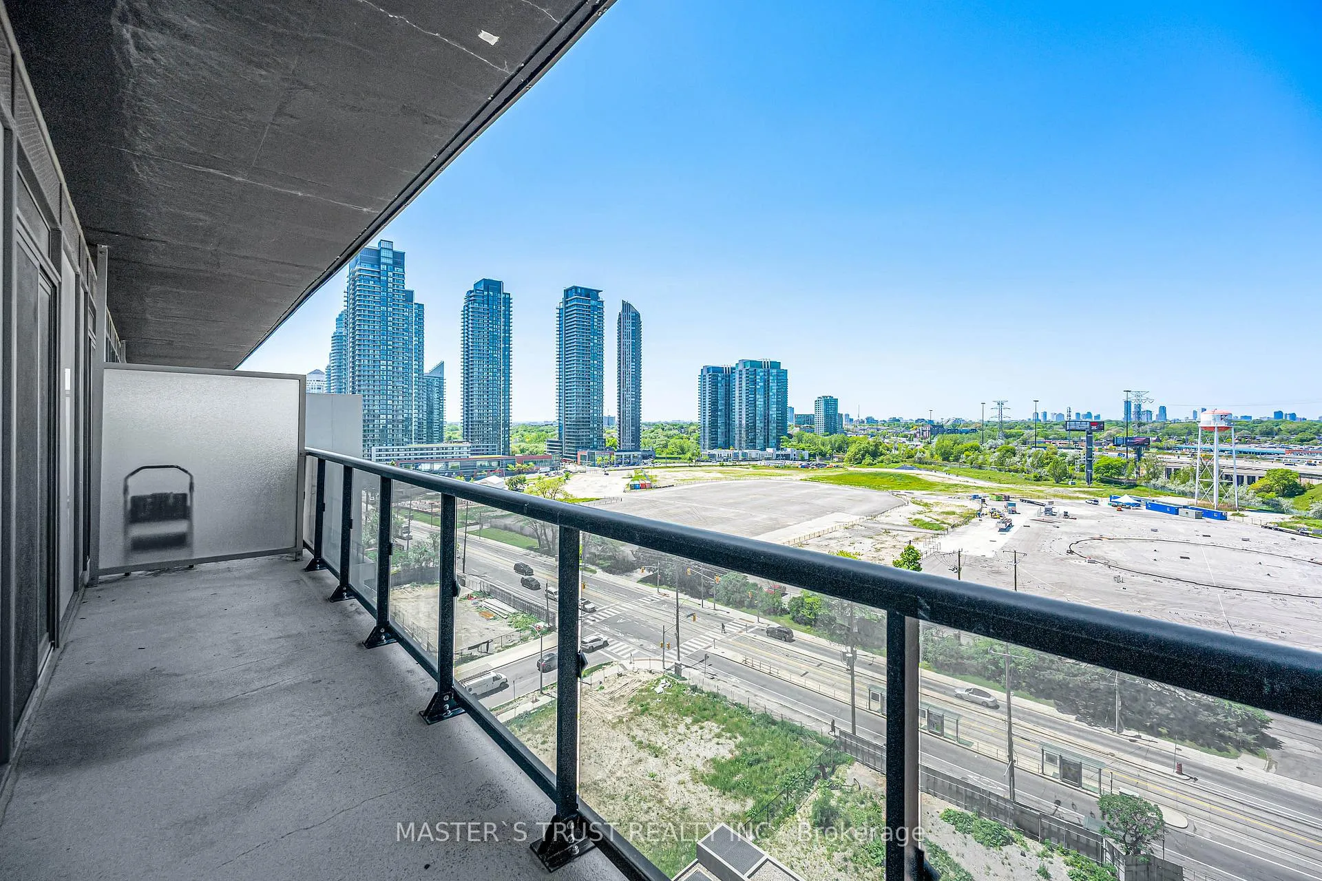 Photo 15 of Unit #1109, 56 Annie Craig Drive, Etobicoke, Mimico — HOMEH
