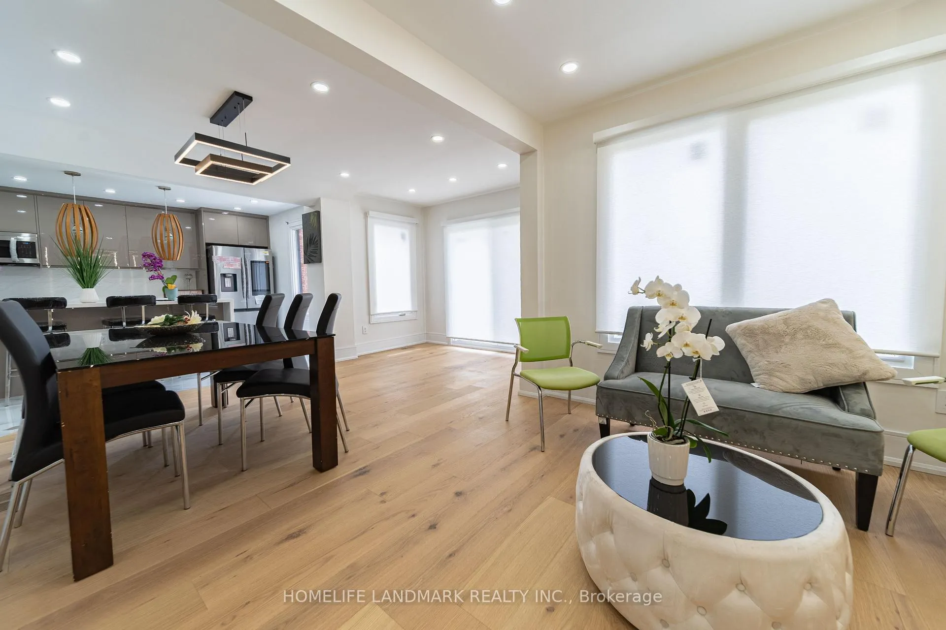 Photo 16 of 224 Macedonia Crescent, Mississauga, Fairview — HOMEH