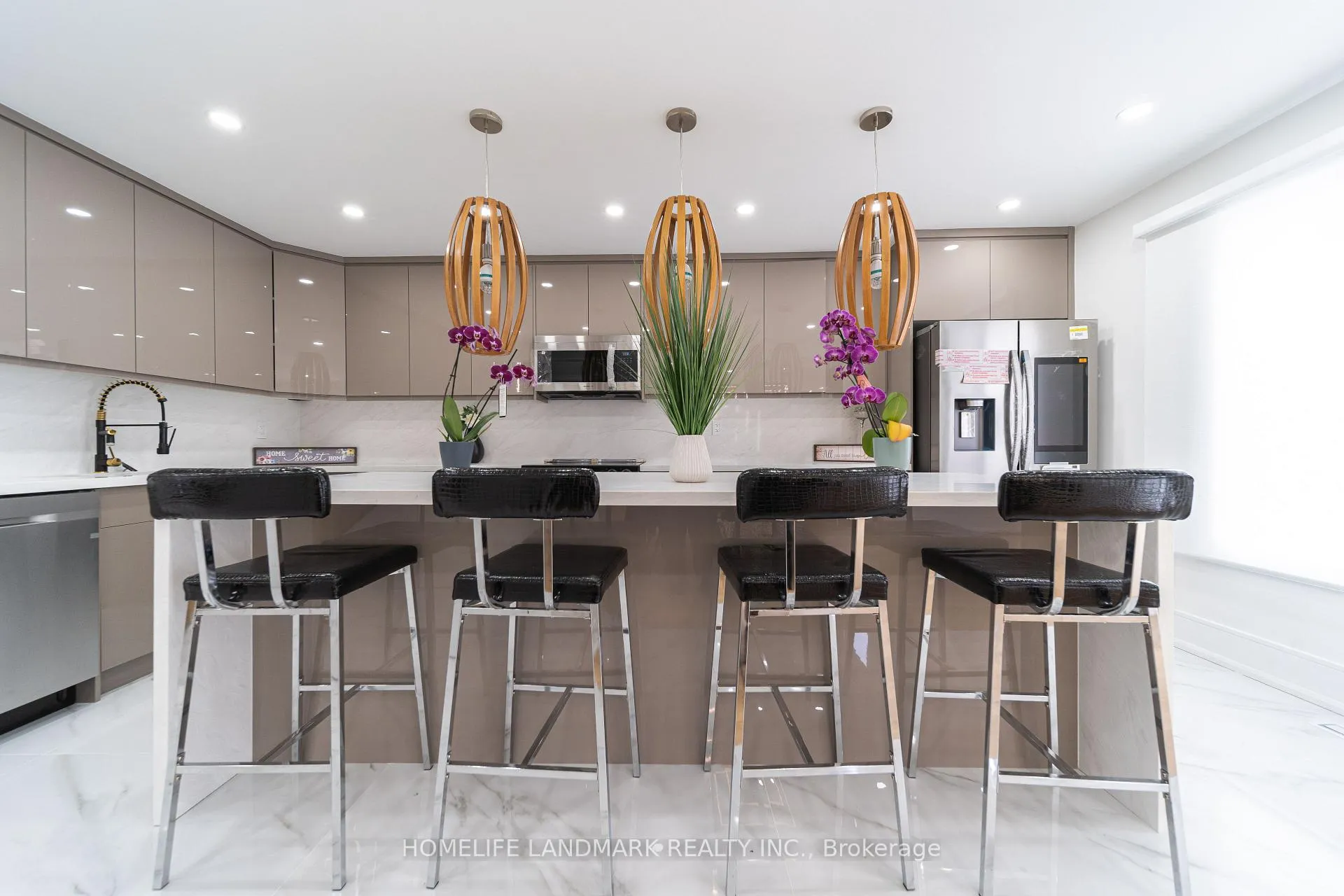 Photo 31 of 224 Macedonia Crescent, Mississauga, Fairview — HOMEH