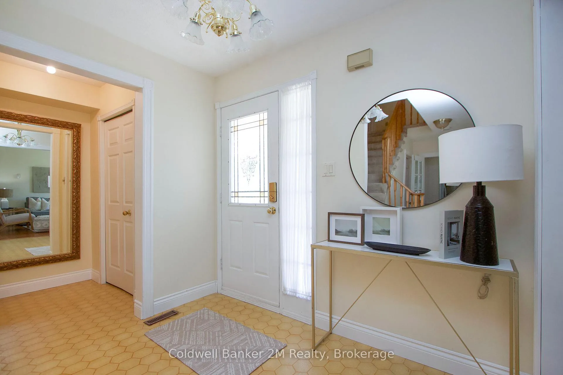 Photo 5 of 39 Poplar Park Crescent, Scugog, Port Perry — HOMEH