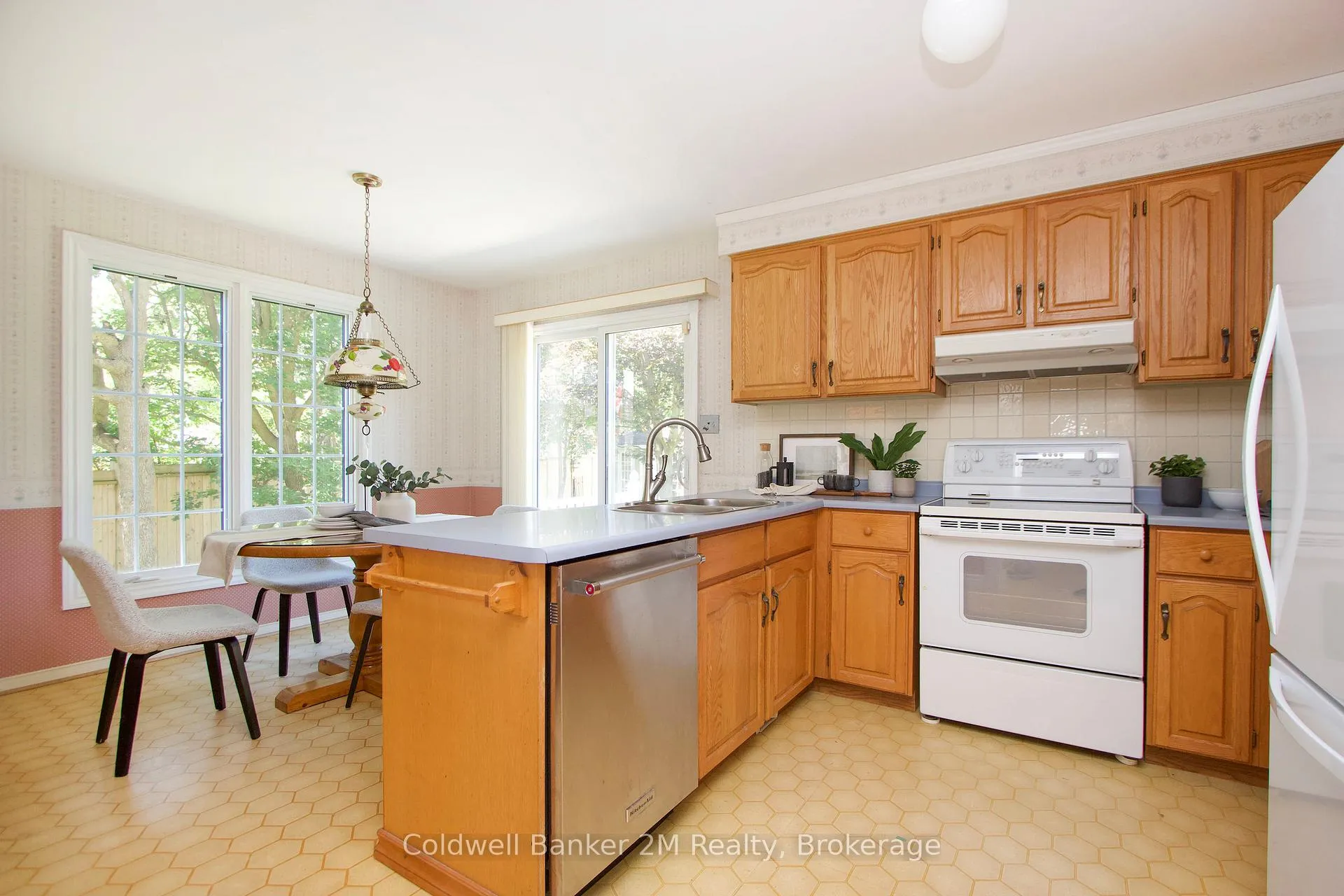 Photo 14 of 39 Poplar Park Crescent, Scugog, Port Perry — HOMEH
