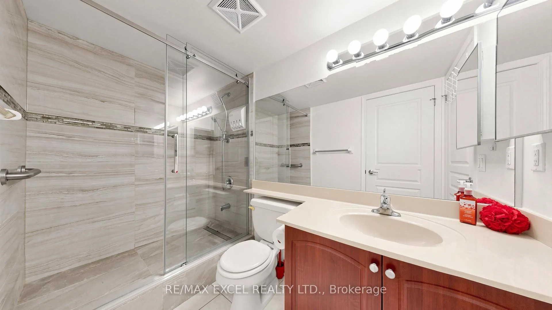 Photo 13 of Unit 318, 310 Red Maple Road, Richmond Hill, Langstaff — HOMEH