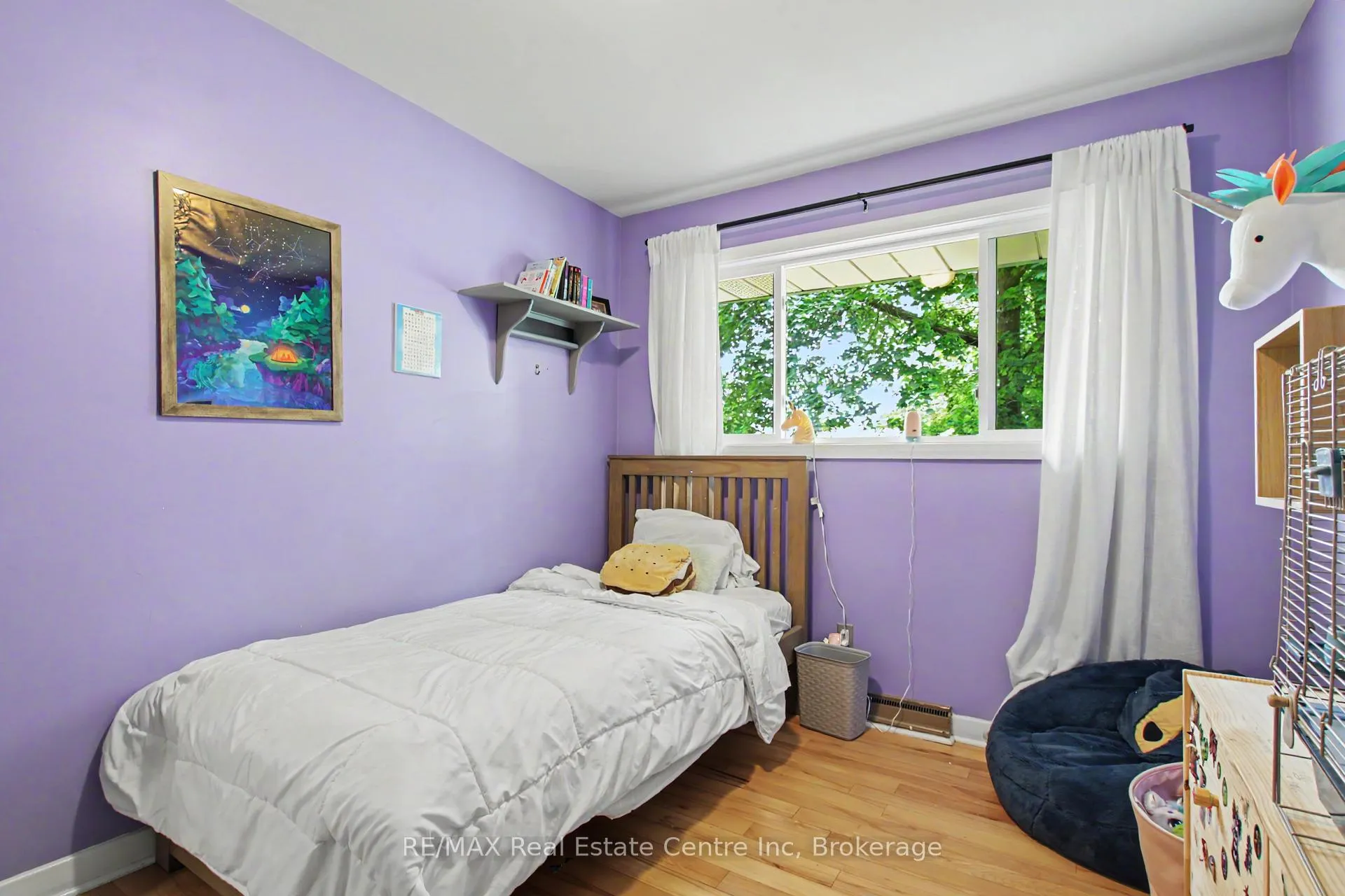 Photo 10 of 23 Glenburnie Drive, Guelph, Grange Road — HOMEH