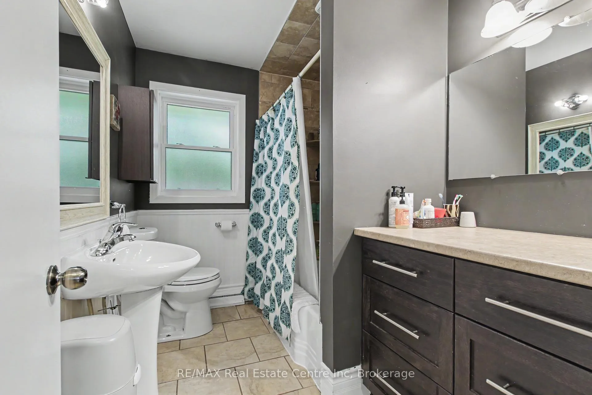 Photo 12 of 23 Glenburnie Drive, Guelph, Grange Road — HOMEH