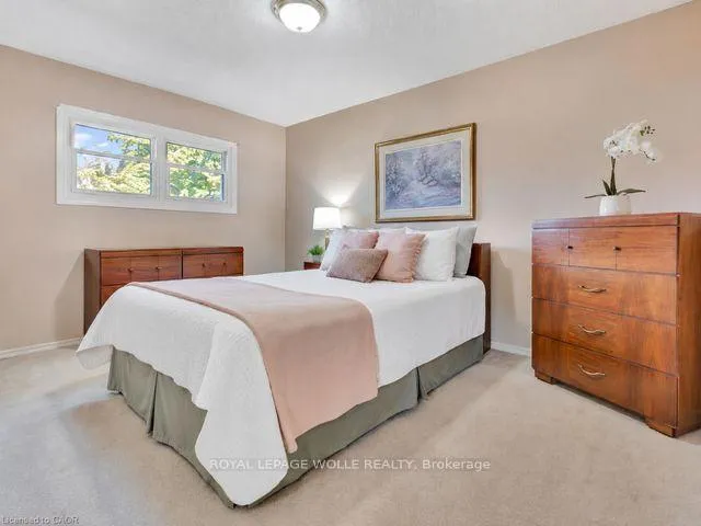 Photo 17 of 73 Brunswick Avenue, Kitchener — HOMEH