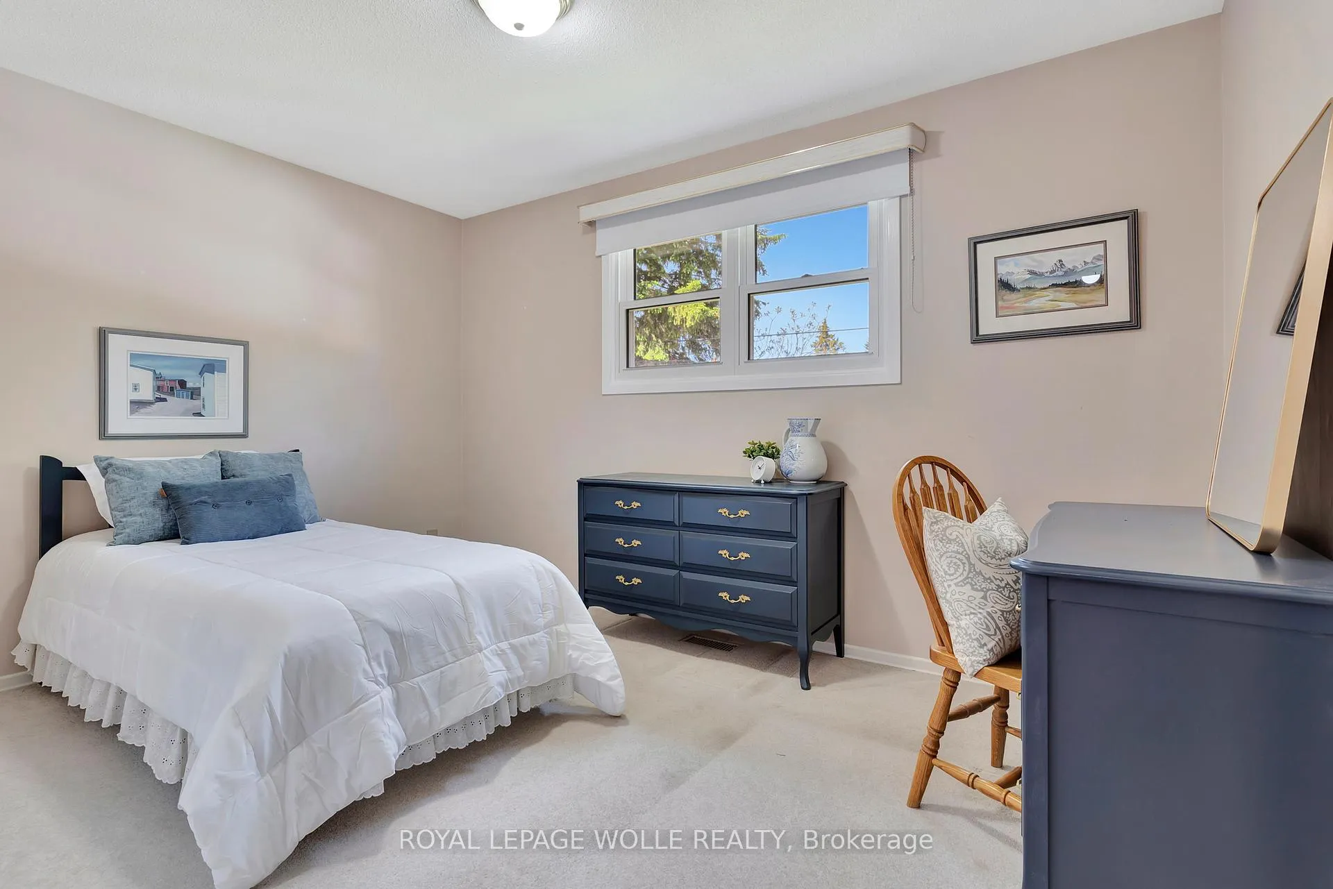 Photo 18 of 73 Brunswick Avenue, Kitchener — HOMEH