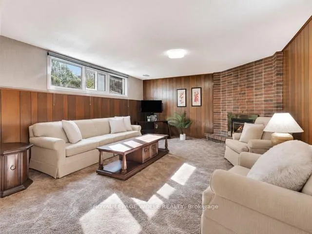 Photo 20 of 73 Brunswick Avenue, Kitchener — HOMEH
