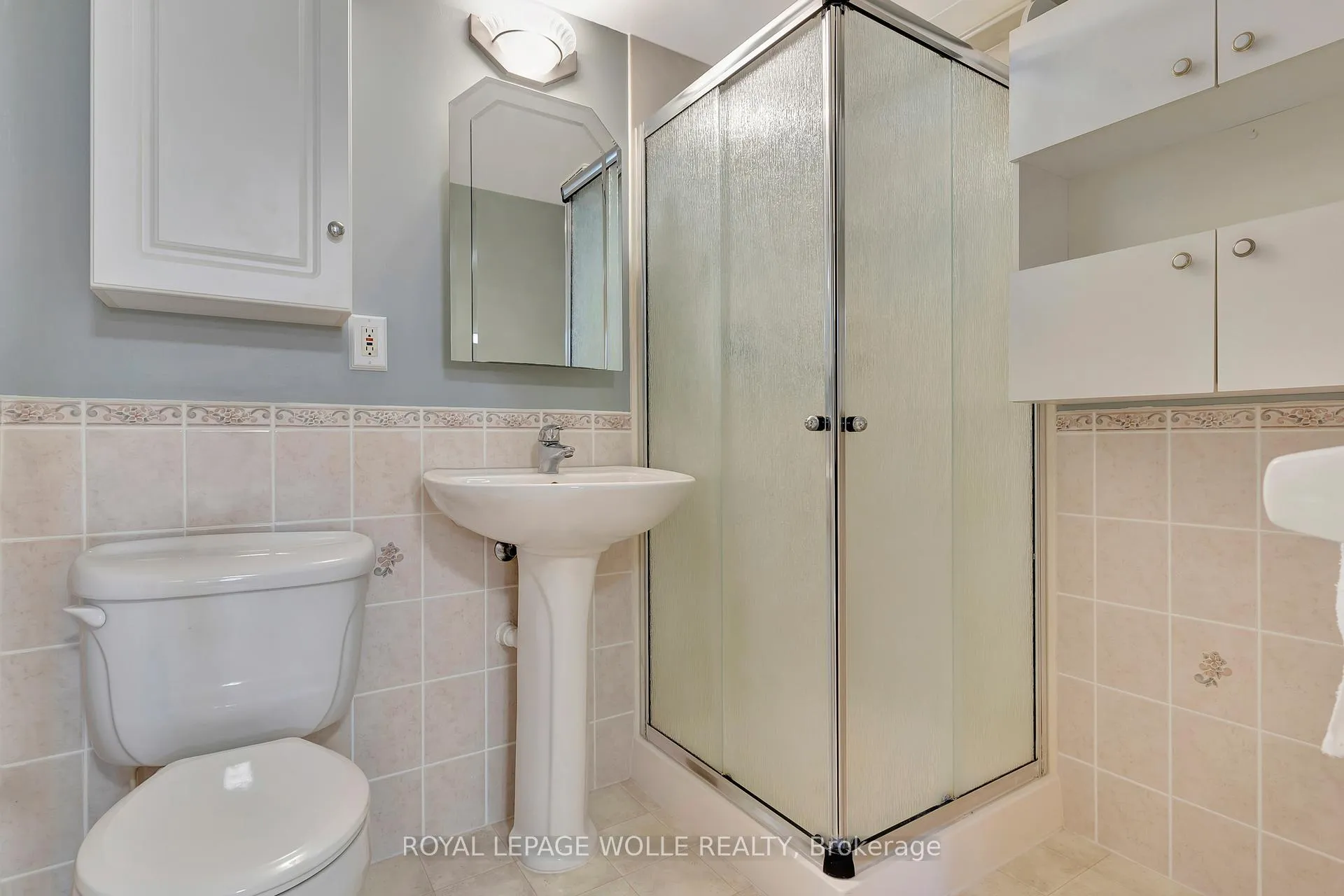Photo 23 of 73 Brunswick Avenue, Kitchener — HOMEH