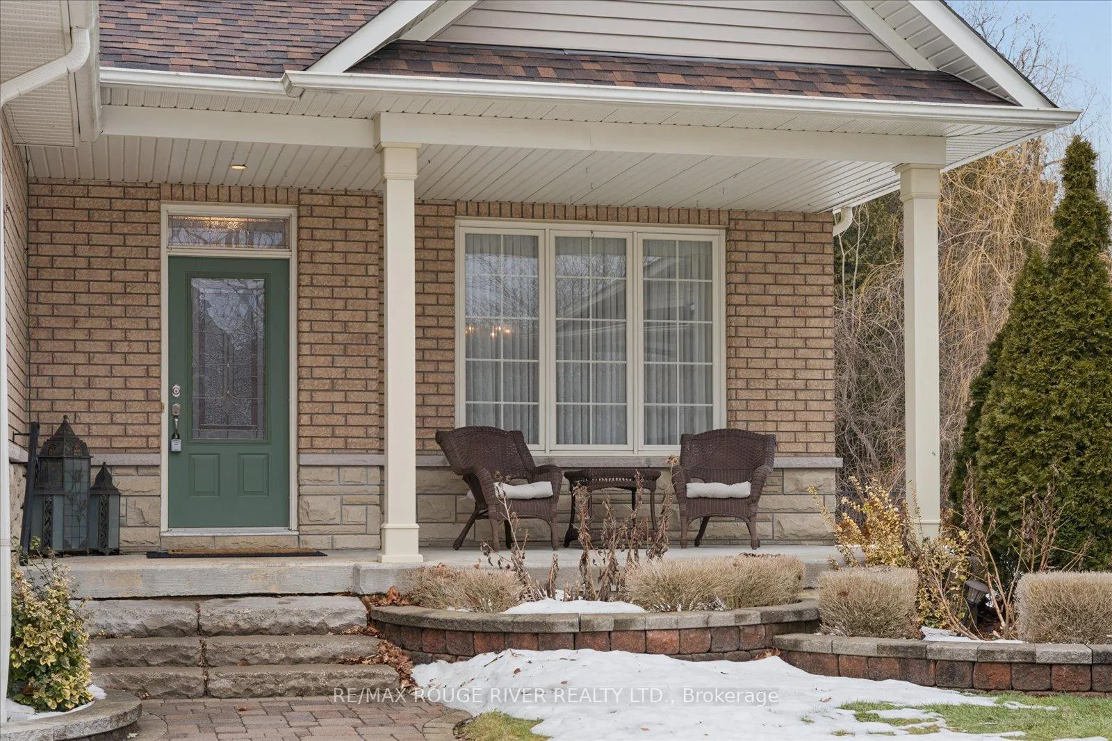 Photo 3 of 45 Pebblebrook Crescent, Whitby, Rolling Acres — HOMEH