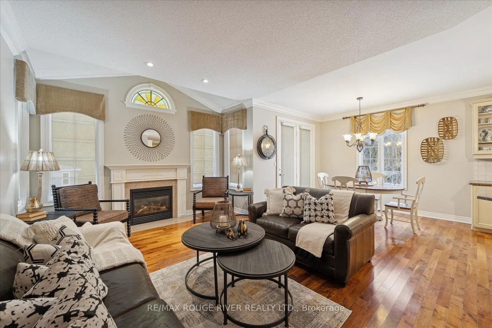 Photo 12 of 45 Pebblebrook Crescent, Whitby, Rolling Acres — HOMEH
