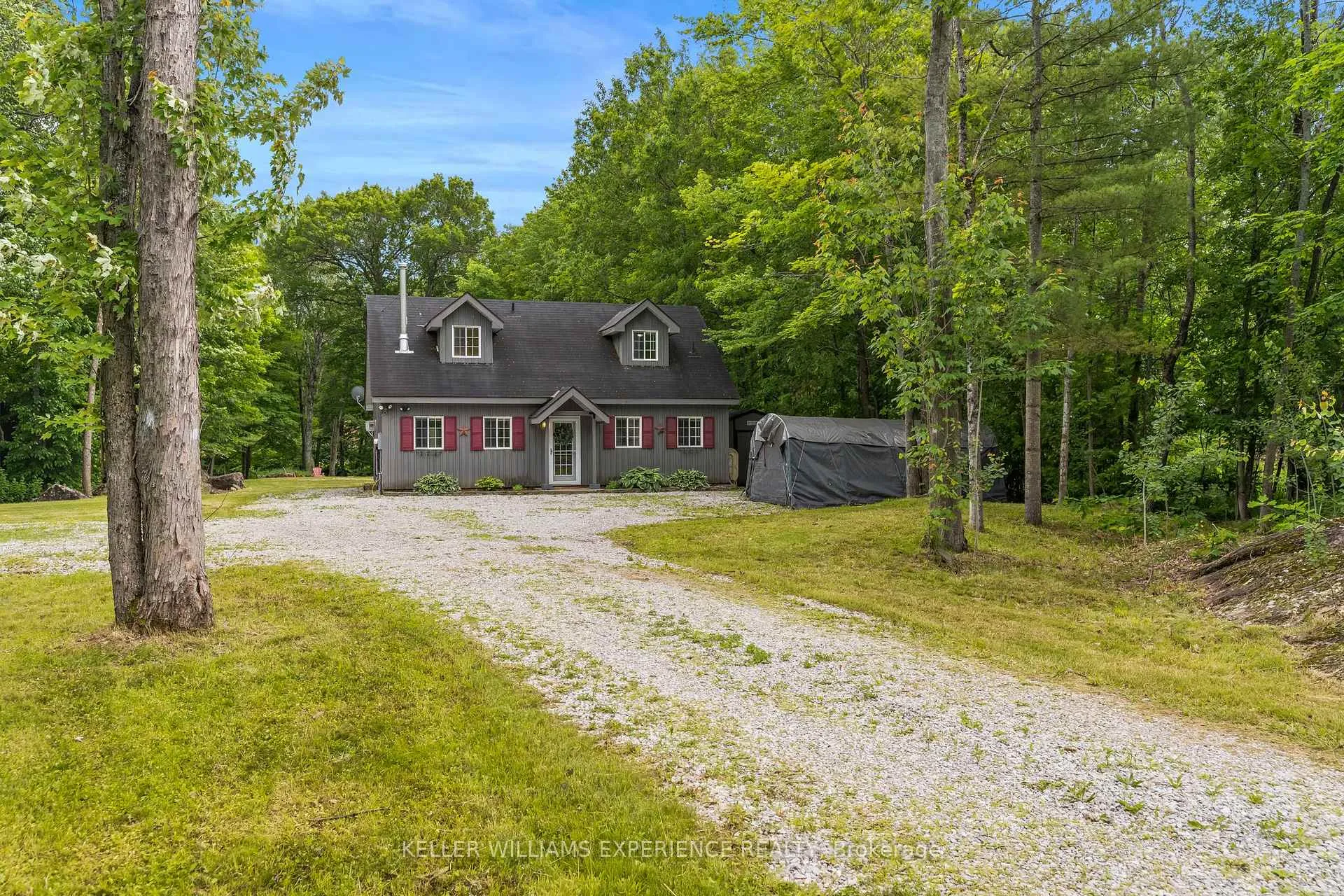 Photo 3 of 7516 Island Crescent W, Ramara, Rural Ramara — HOMEH
