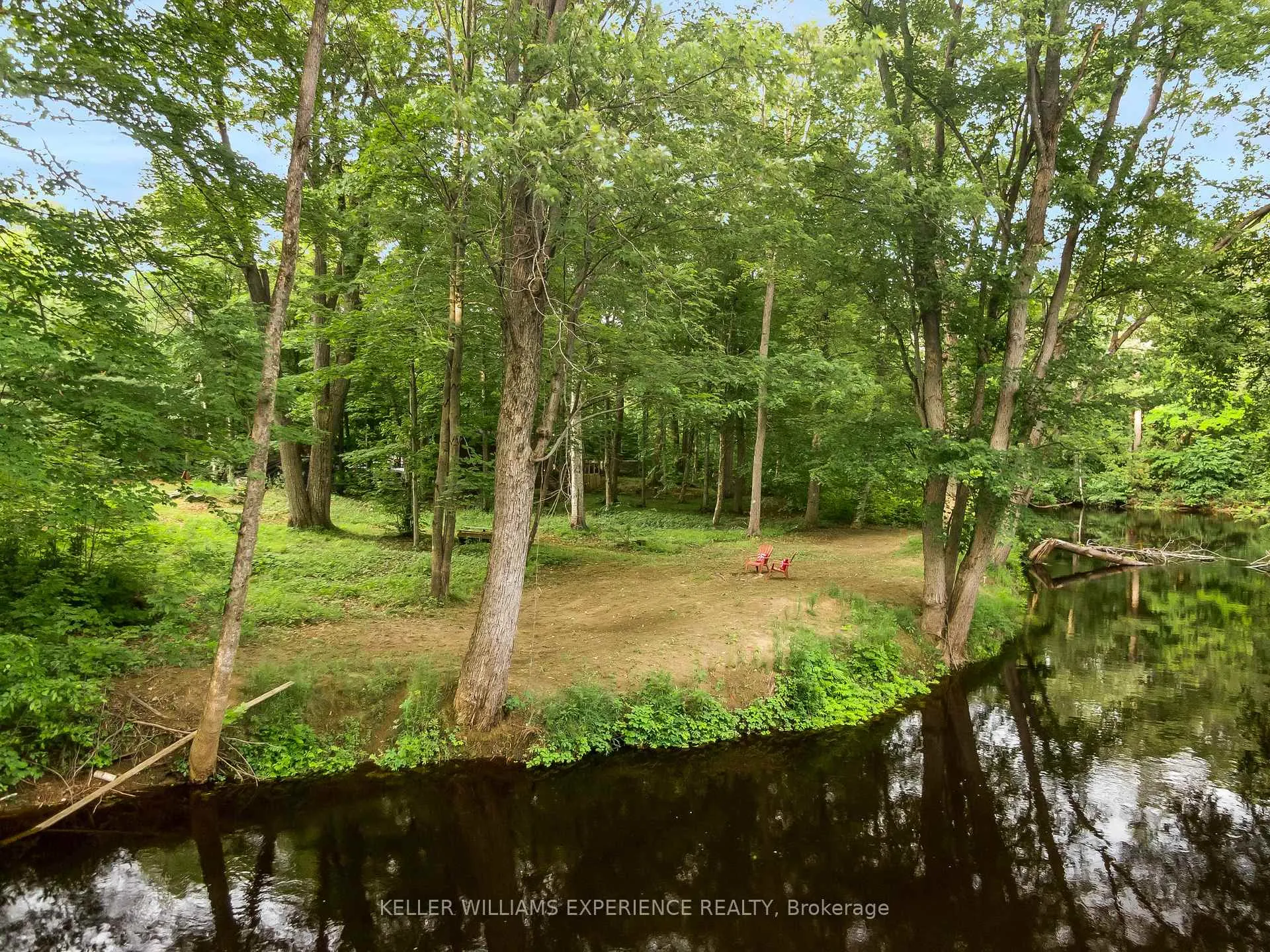 Photo 5 of 7516 Island Crescent W, Ramara, Rural Ramara — HOMEH
