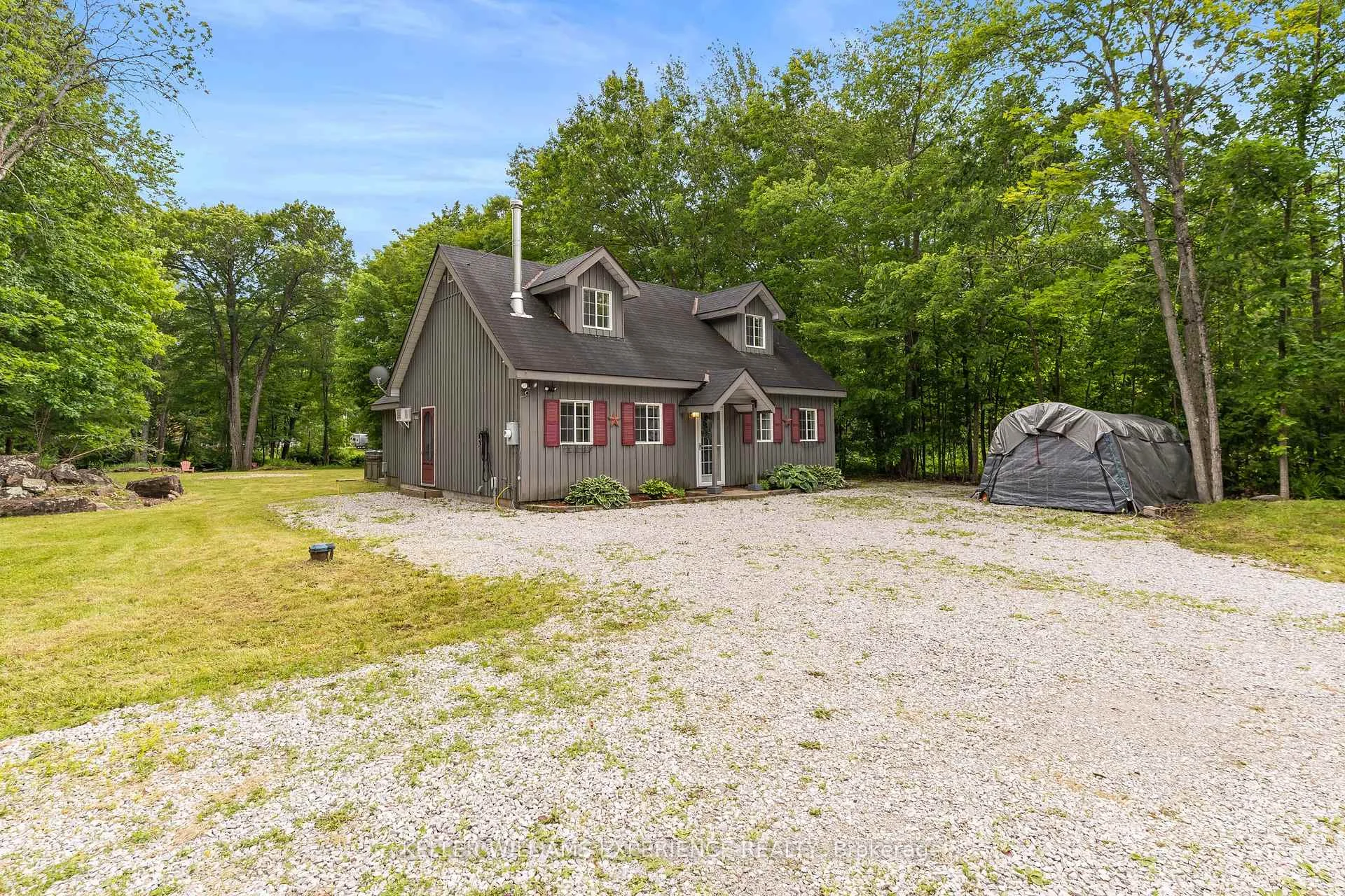 Photo 7 of 7516 Island Crescent W, Ramara, Rural Ramara — HOMEH