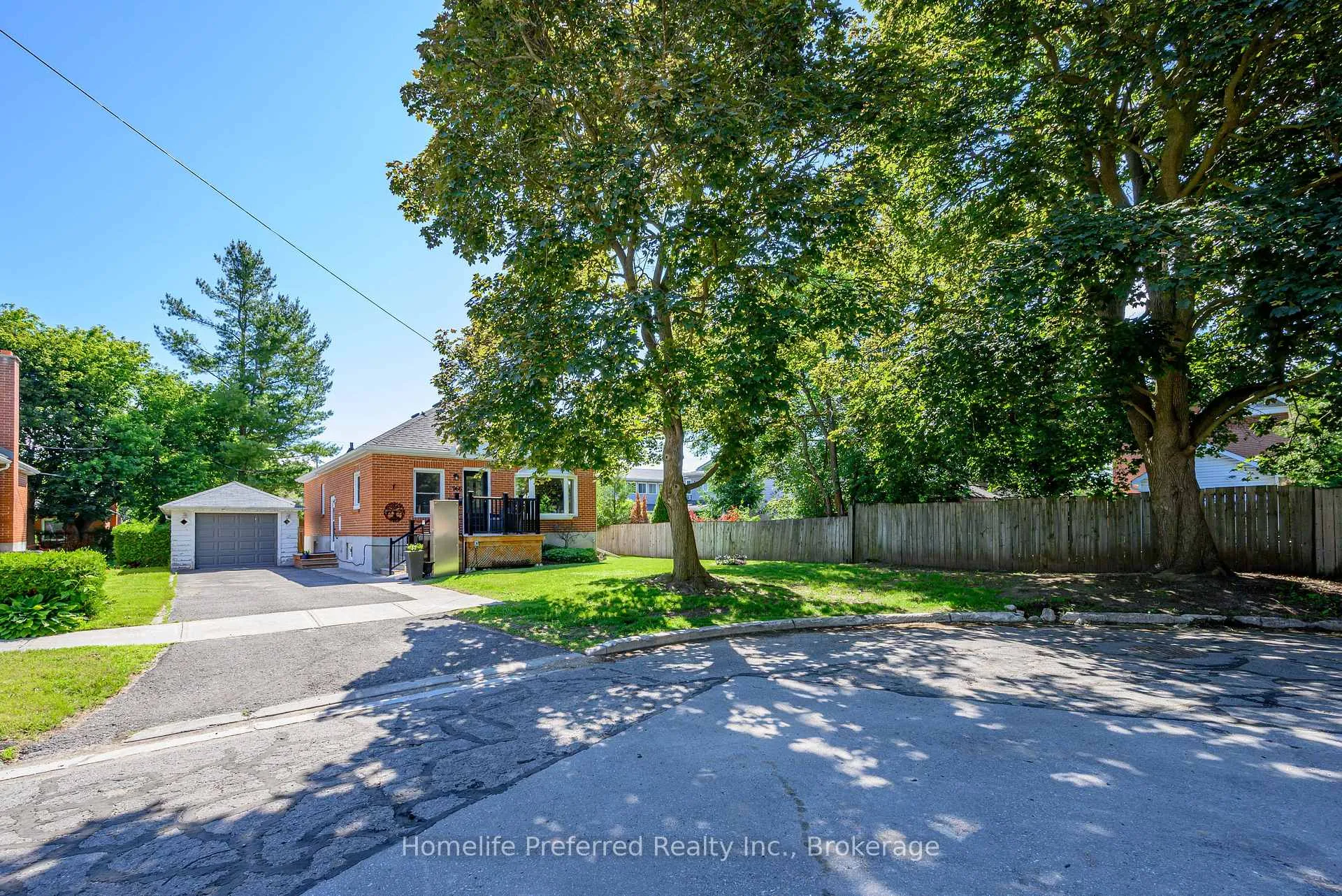 Photo 1 of 966 Noble Place, Peterborough, Otonabee Ward 1 — HOMEH