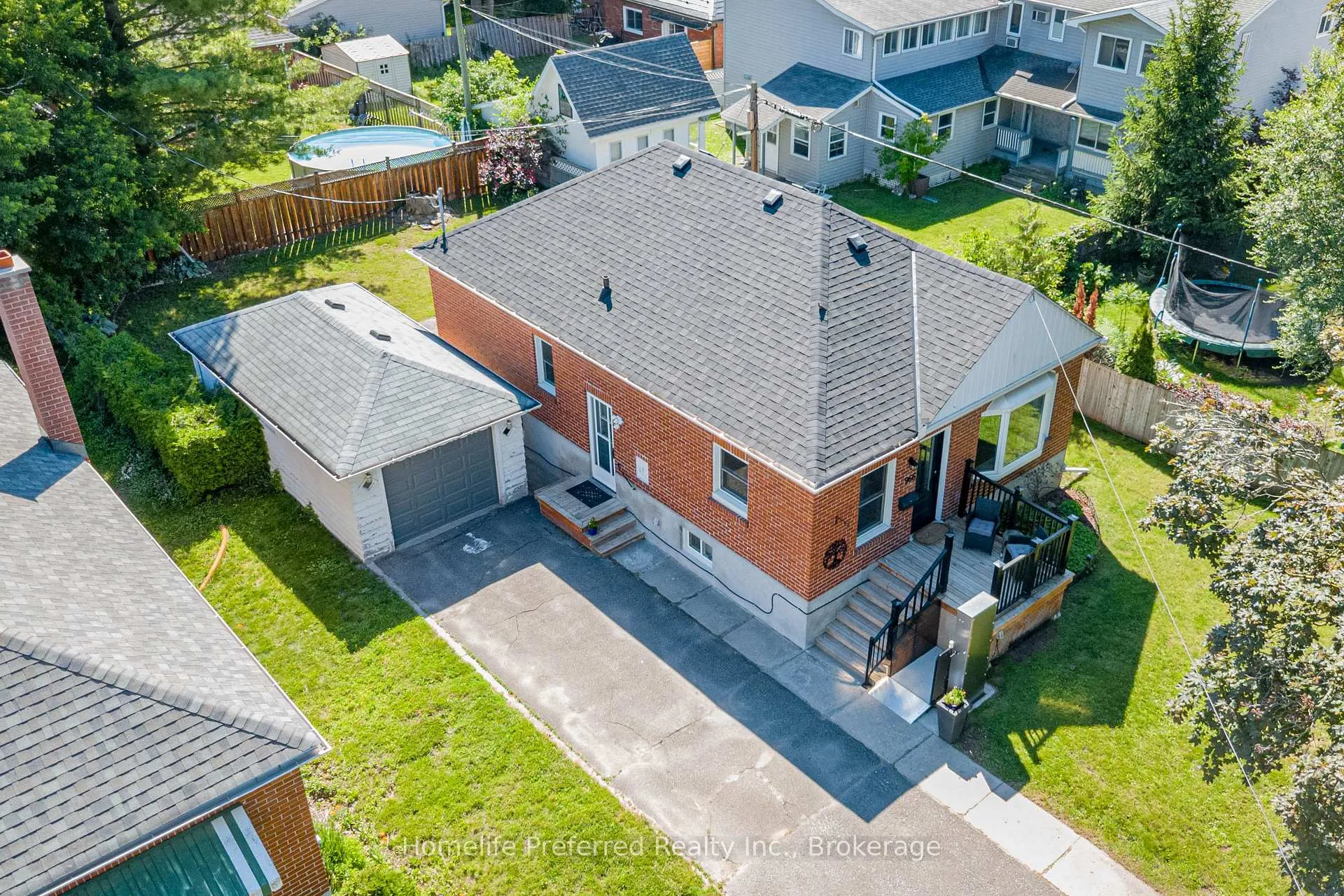 Photo 4 of 966 Noble Place, Peterborough, Otonabee Ward 1 — HOMEH