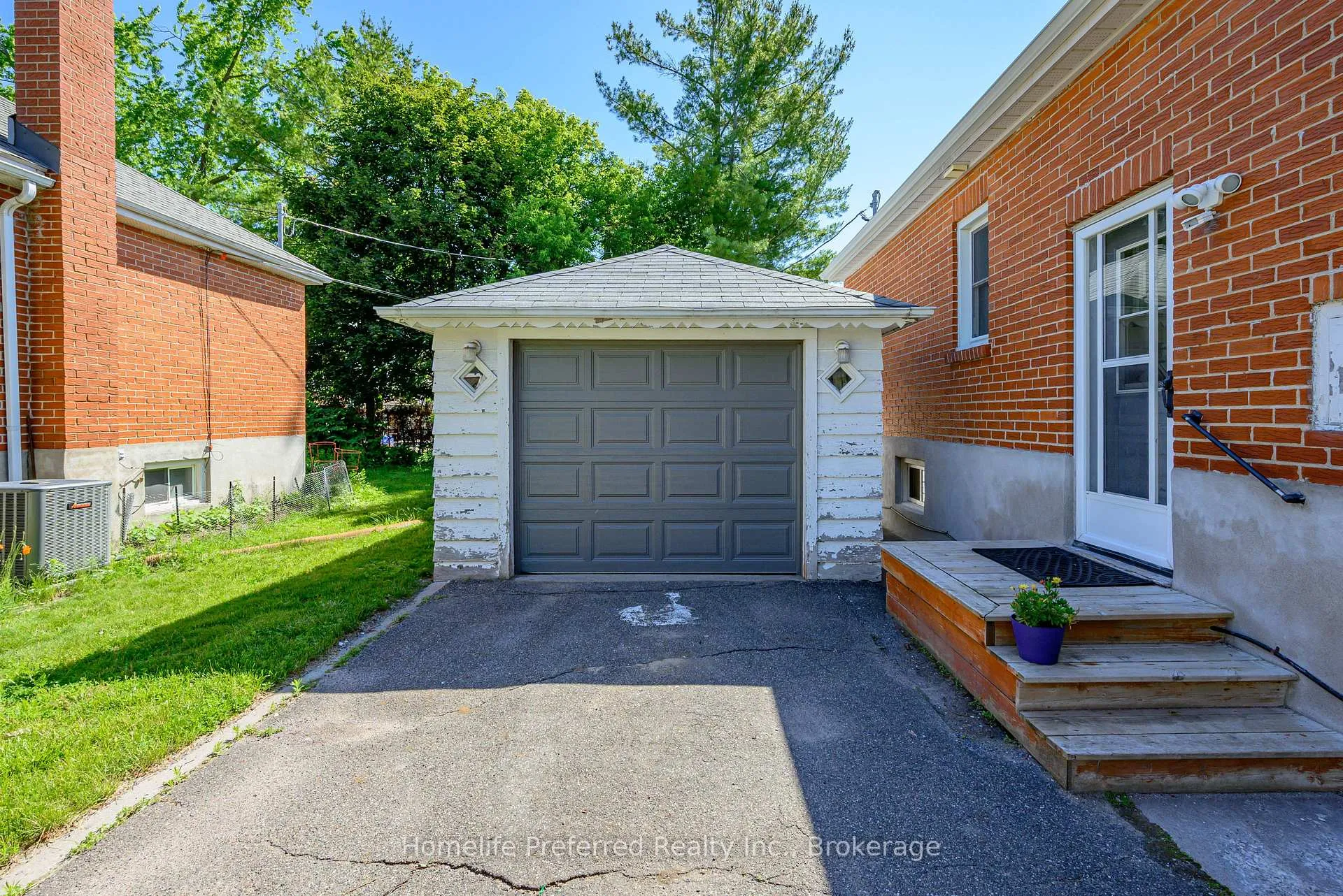 Photo 39 of 966 Noble Place, Peterborough, Otonabee Ward 1 — HOMEH