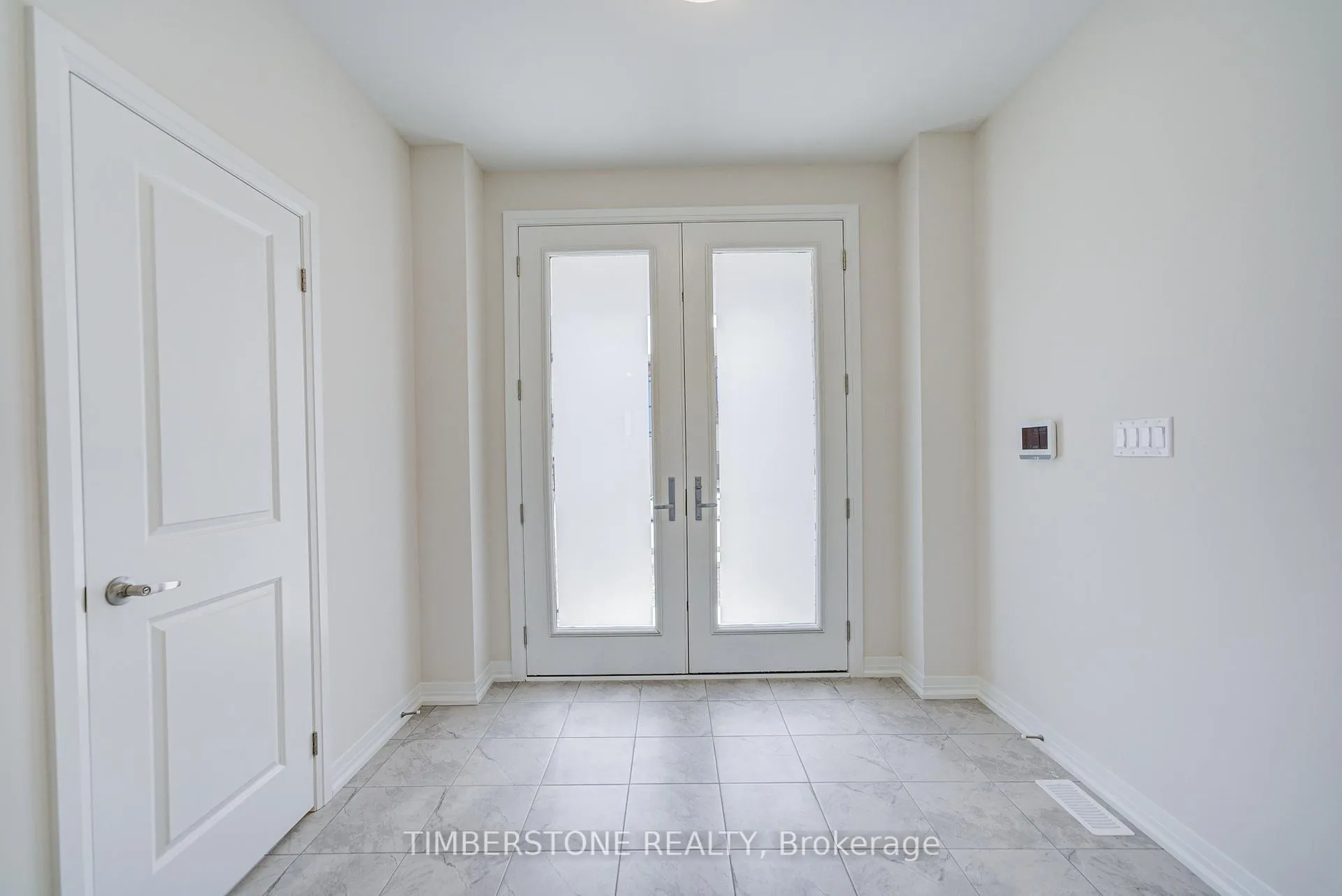Photo 2 of 41 Aveena Road, Brampton, Bram East — HOMEH