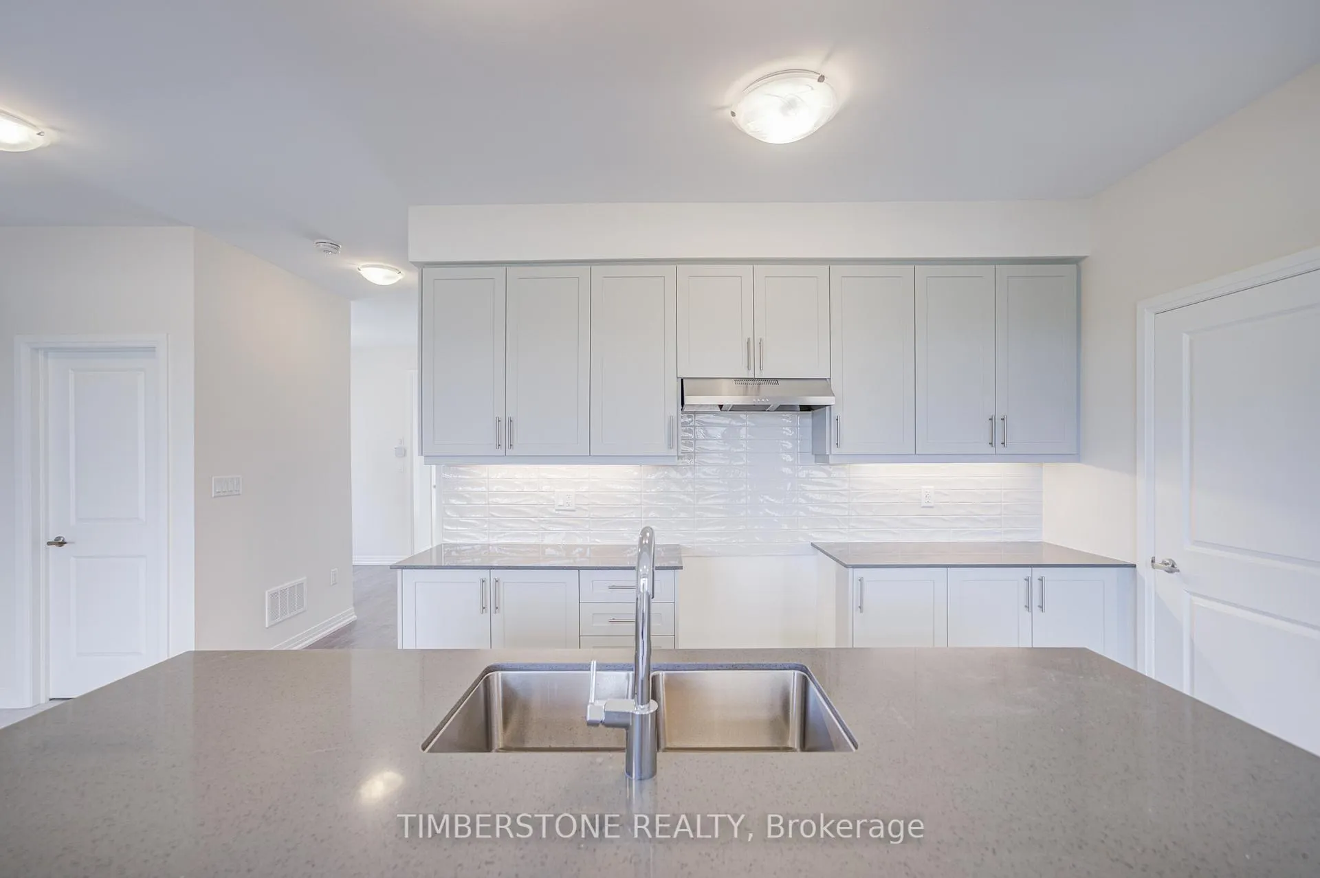 Photo 10 of 41 Aveena Road, Brampton, Bram East — HOMEH