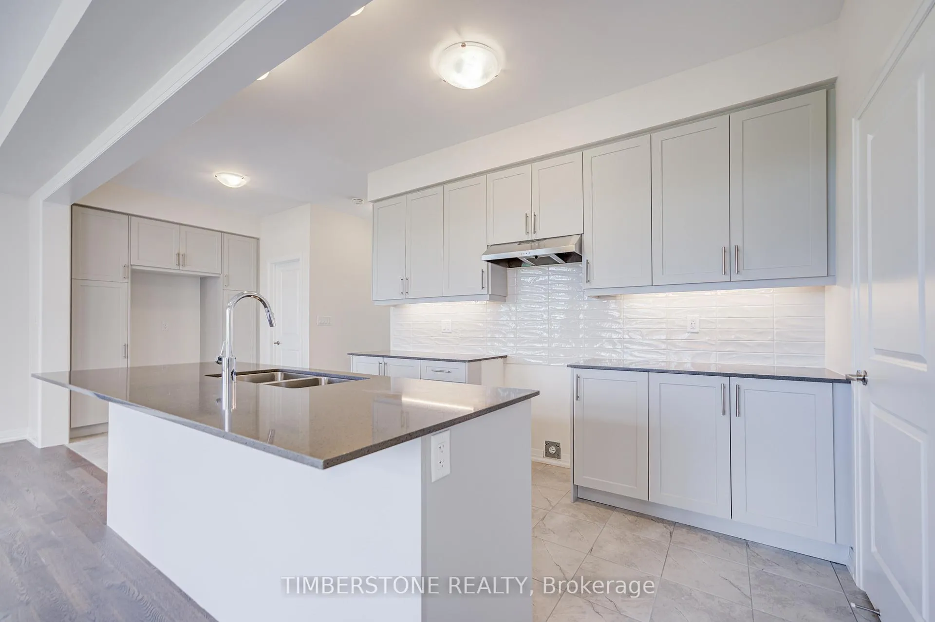 Photo 11 of 41 Aveena Road, Brampton, Bram East — HOMEH