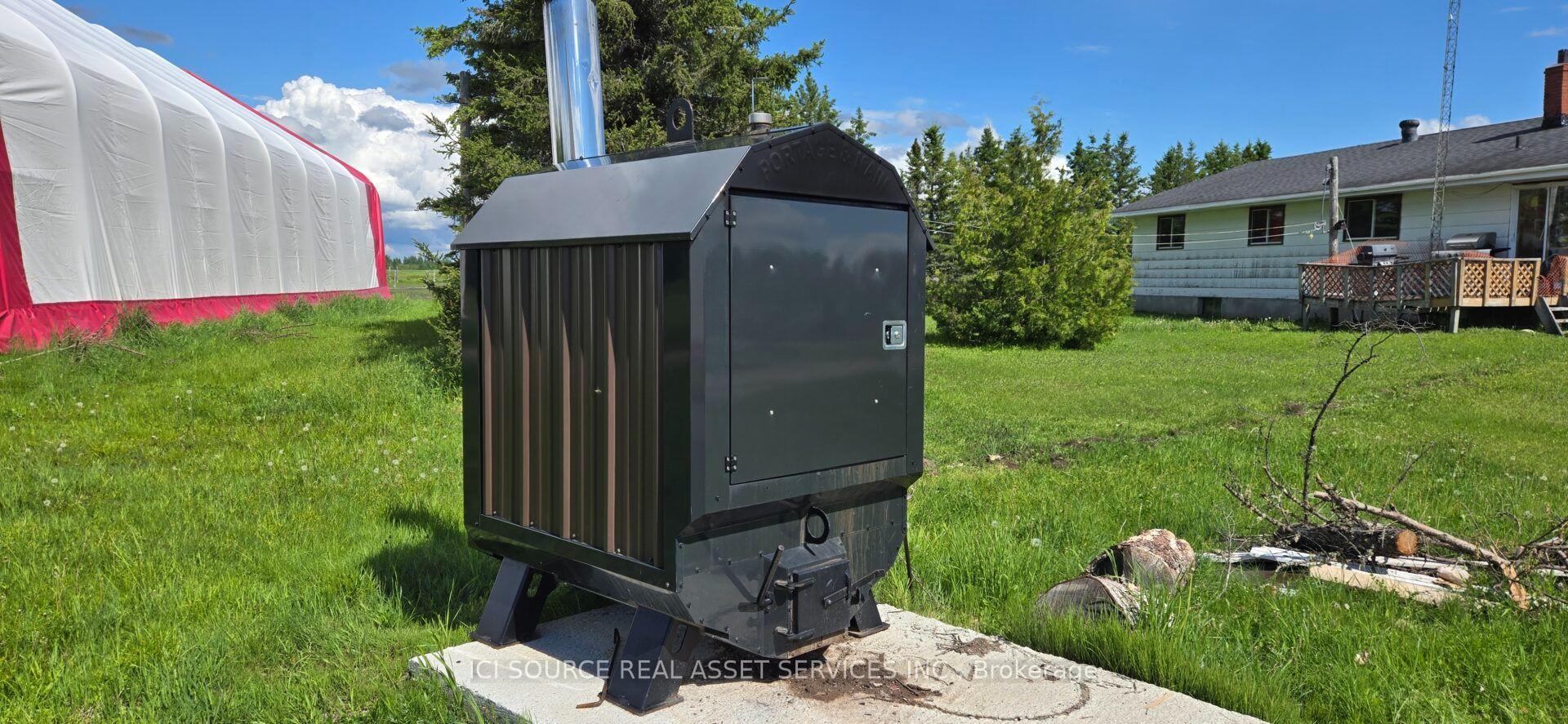 Photo 56 of 1527 Highway 11 W, Cochrane — HOMEH