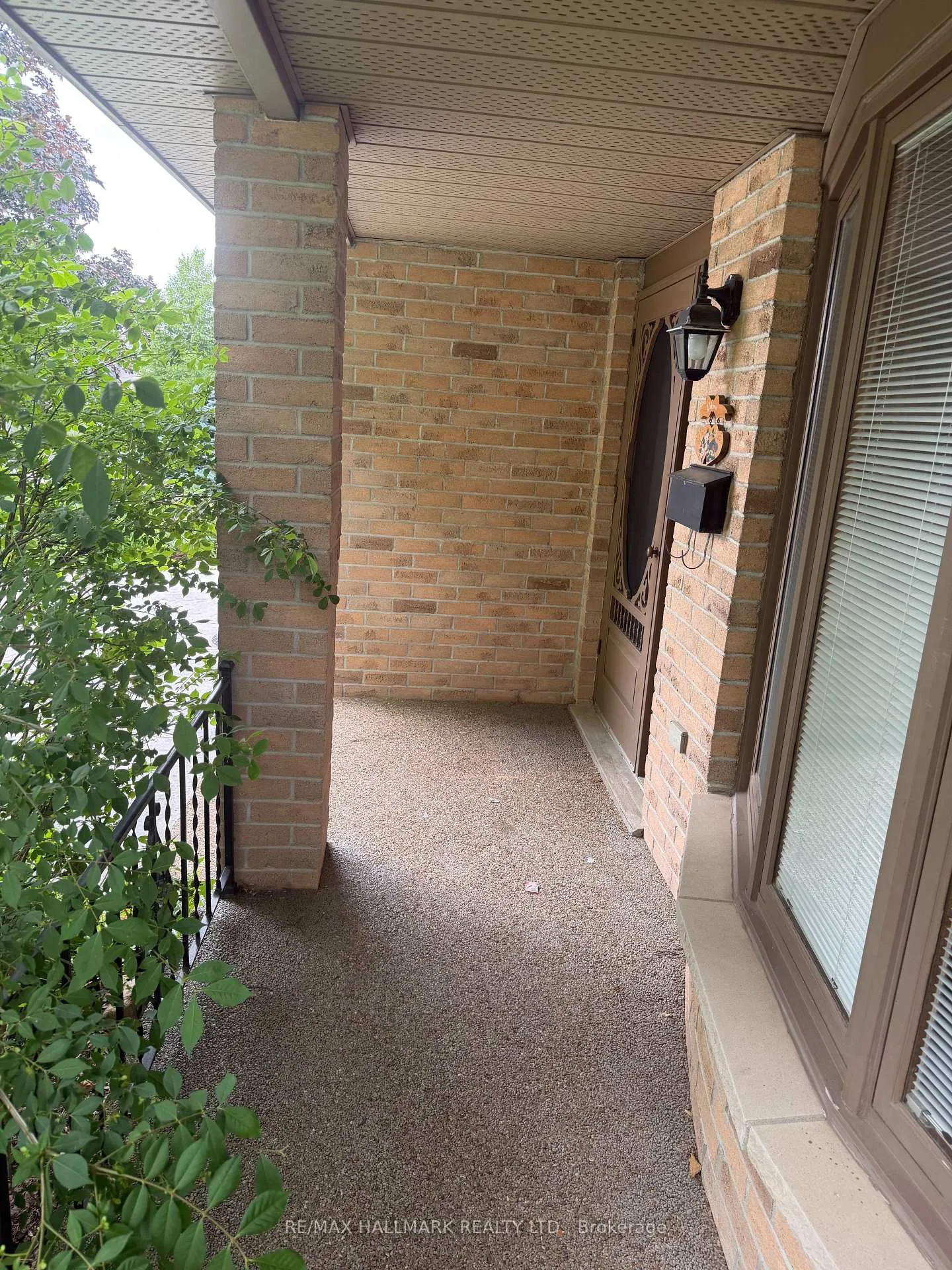 Photo 35 of 75 Golfview Crescent, London, South Q — HOMEH
