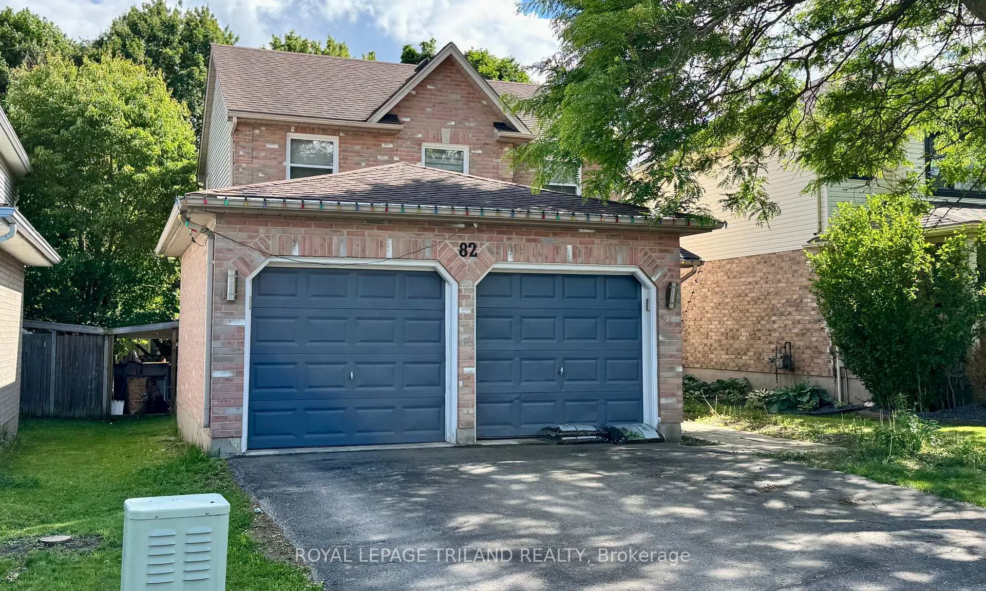 Photo 2 of 82 Meadowridge Road, London, North M — HOMEH