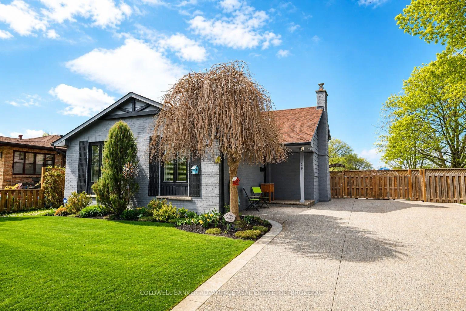 Photo 2 of 29 Willcher Drive, St. Catharines, Lakeshore — HOMEH