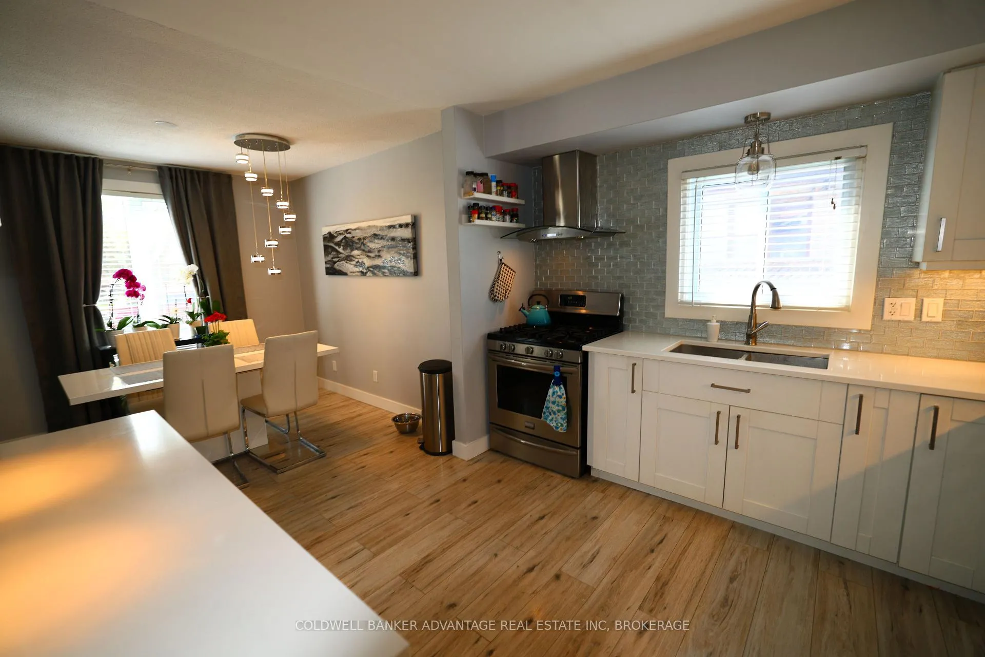 Photo 6 of 29 Willcher Drive, St. Catharines, Lakeshore — HOMEH
