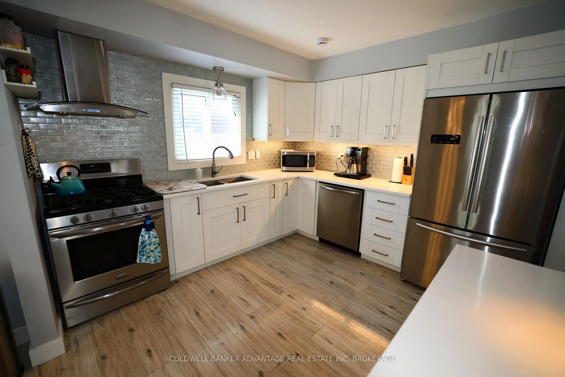 Photo 8 of 29 Willcher Drive, St. Catharines, Lakeshore — HOMEH