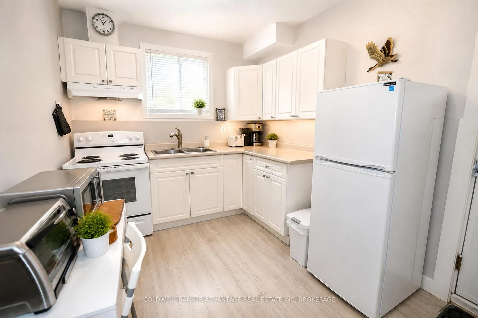 Photo 19 of 29 Willcher Drive, St. Catharines, Lakeshore — HOMEH