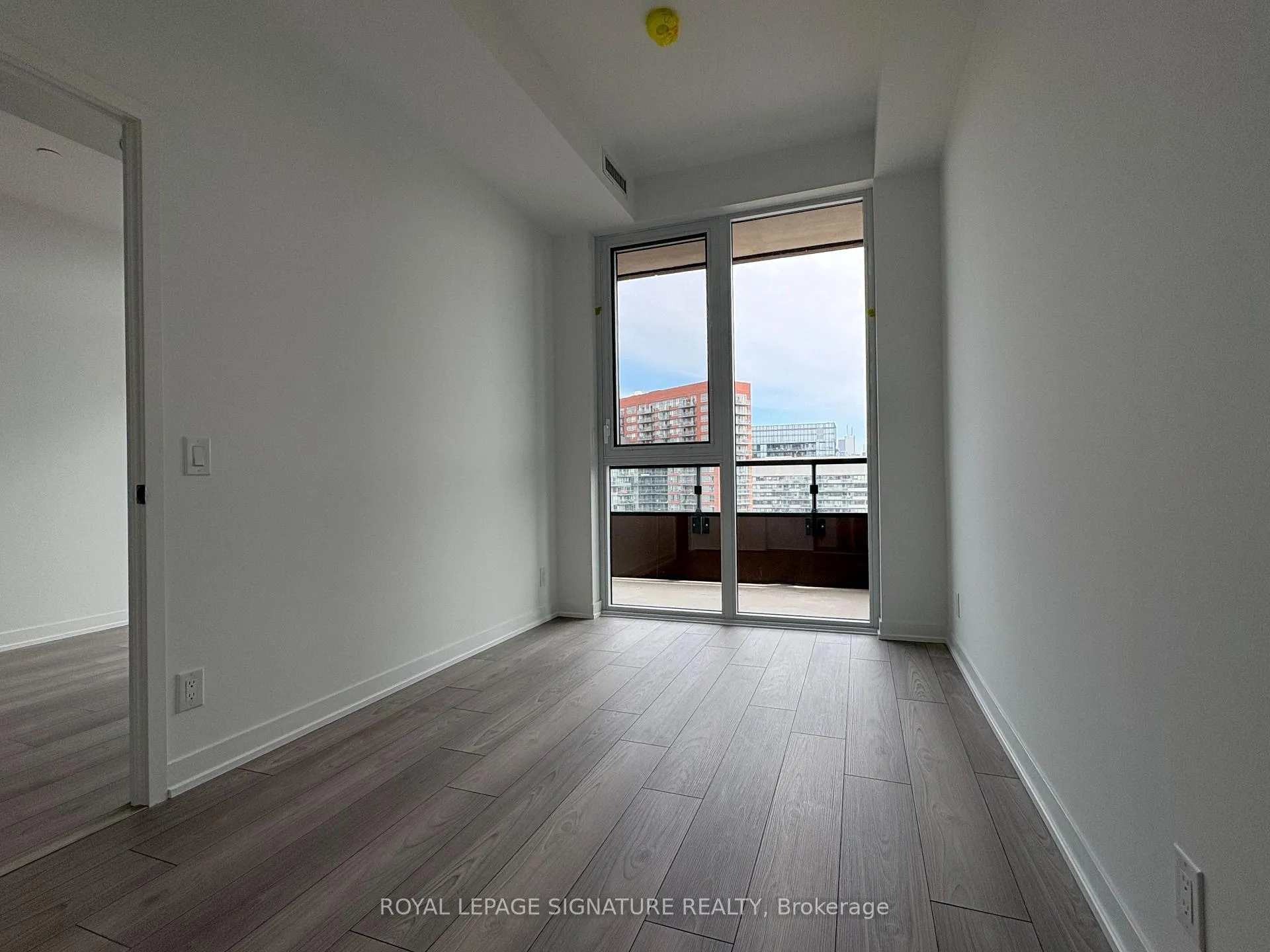 Photo 6 of Unit 1108, 285 Dufferin Street, Toronto, South Parkdale — HOMEH