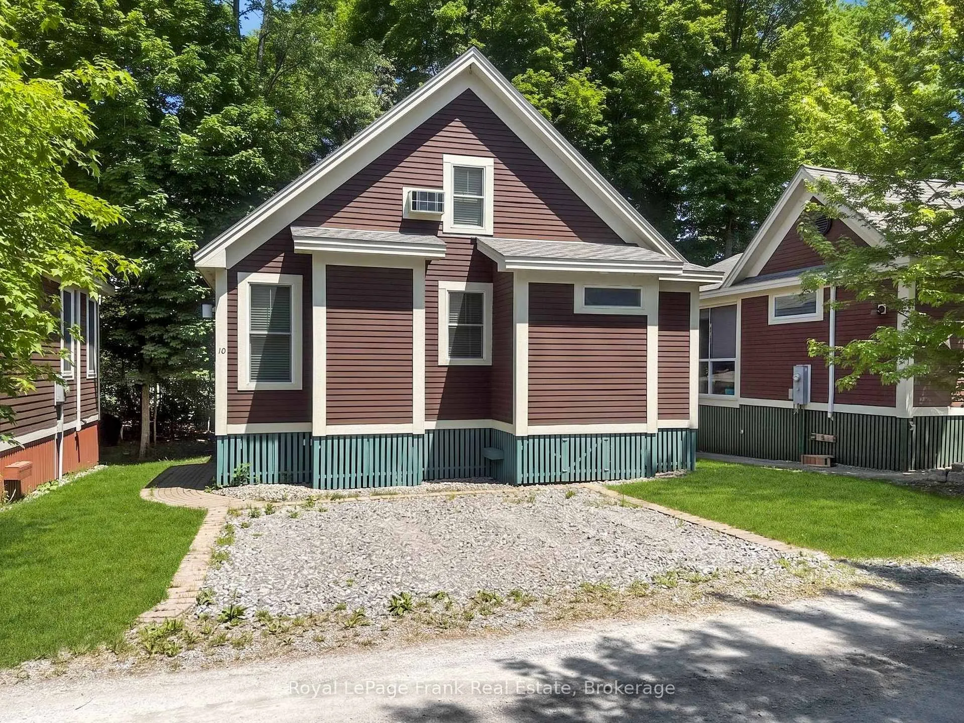 Photo 3 of Unit 145, 10 Farm View Lane, Prince Edward County, Athol Ward — HOMEH