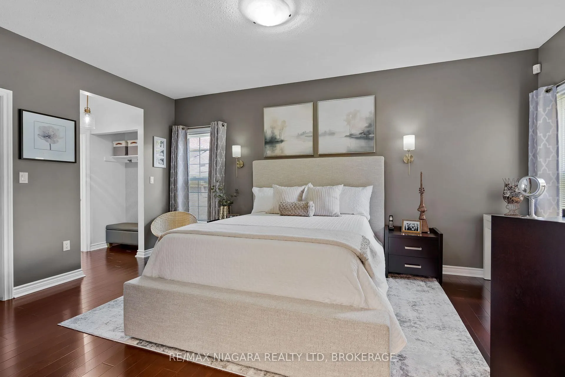 Photo 15 of 6301 Emma Street, Niagara Falls, Stamford — HOMEH