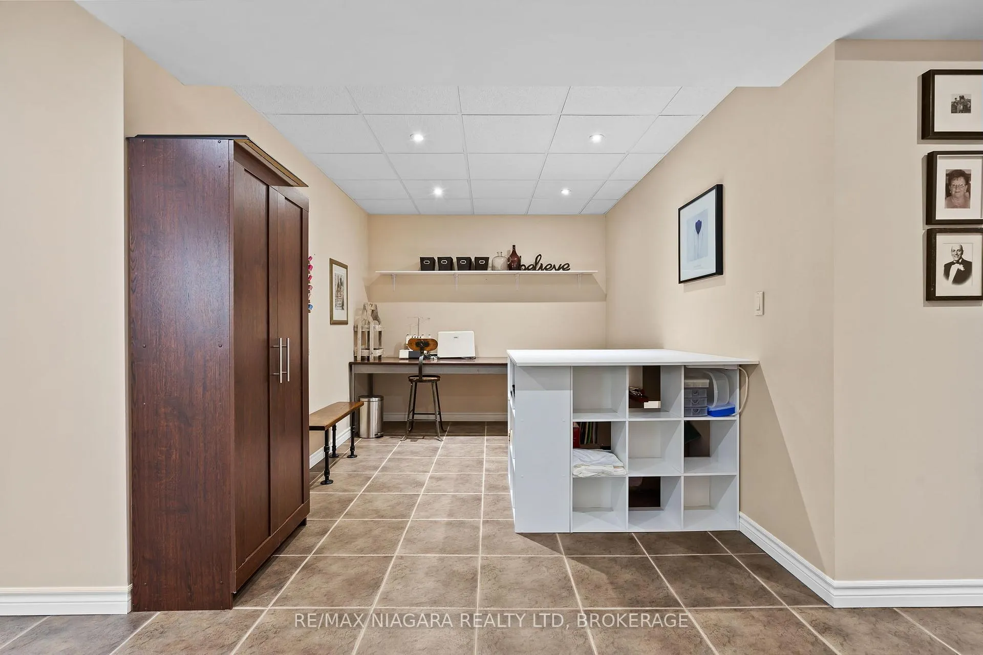Photo 35 of 6301 Emma Street, Niagara Falls, Stamford — HOMEH