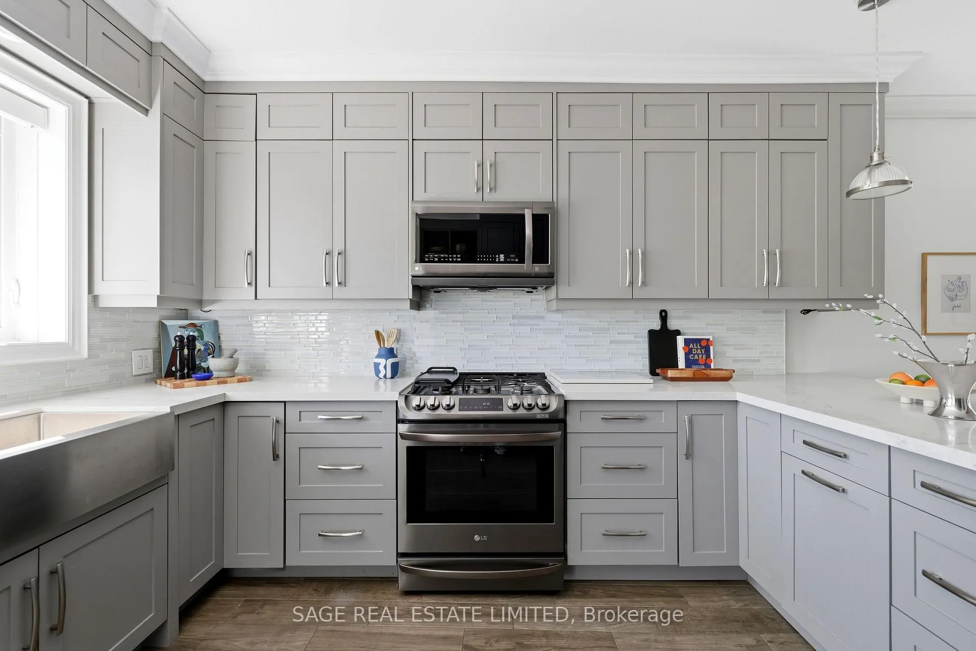 Photo 16 of 25 Lawlor Avenue, Toronto, East End-Danforth — HOMEH