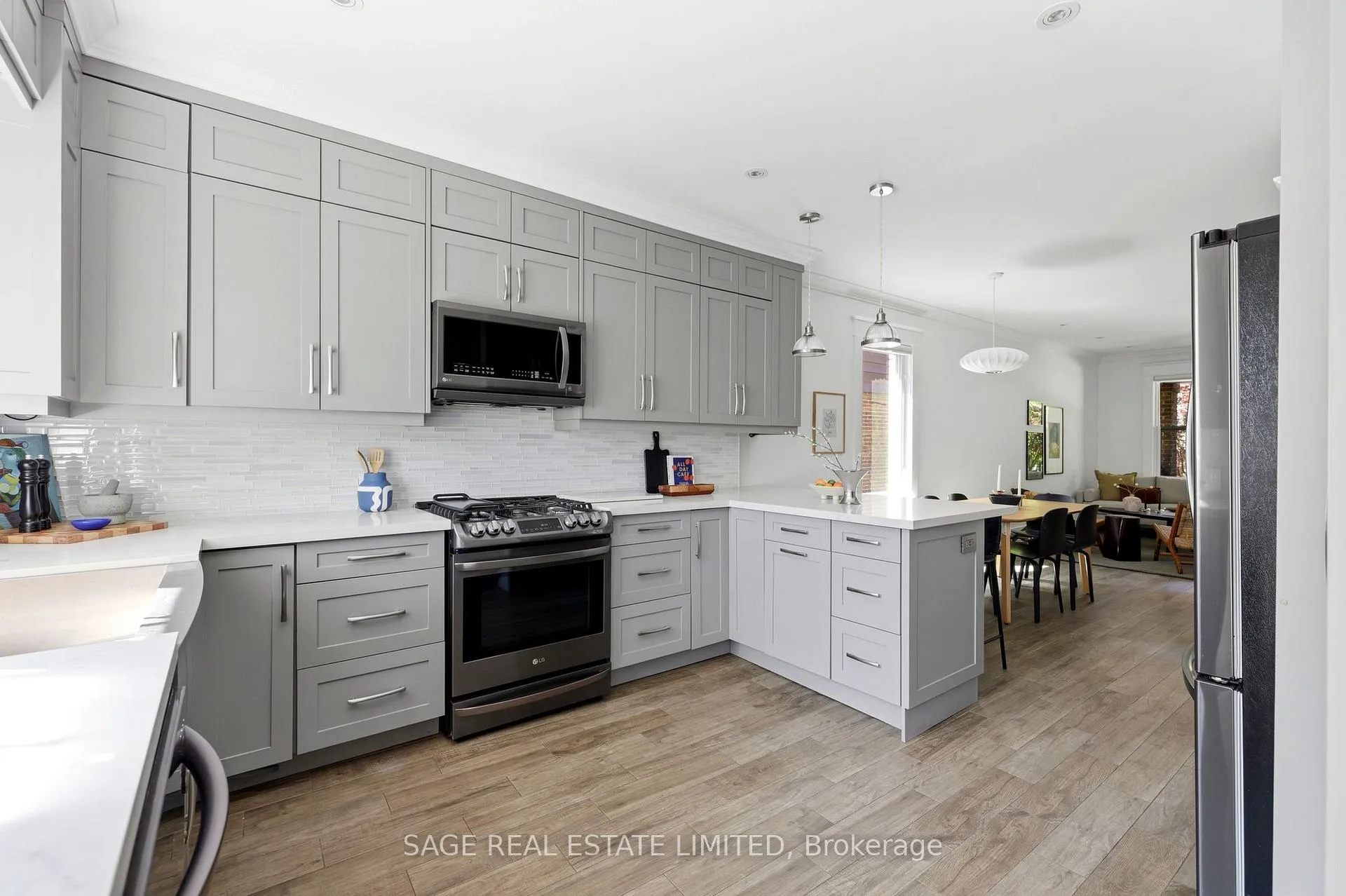 Photo 17 of 25 Lawlor Avenue, Toronto, East End-Danforth — HOMEH