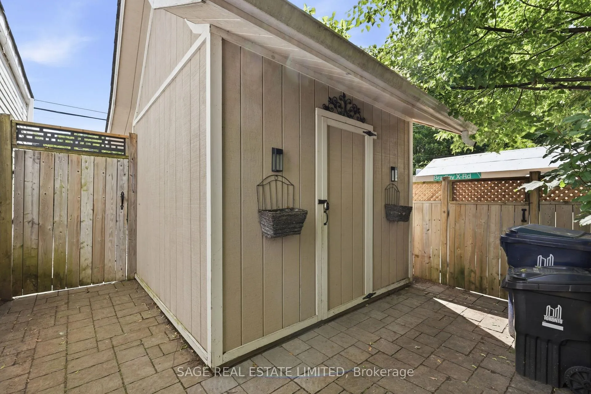 Photo 46 of 25 Lawlor Avenue, Toronto, East End-Danforth — HOMEH
