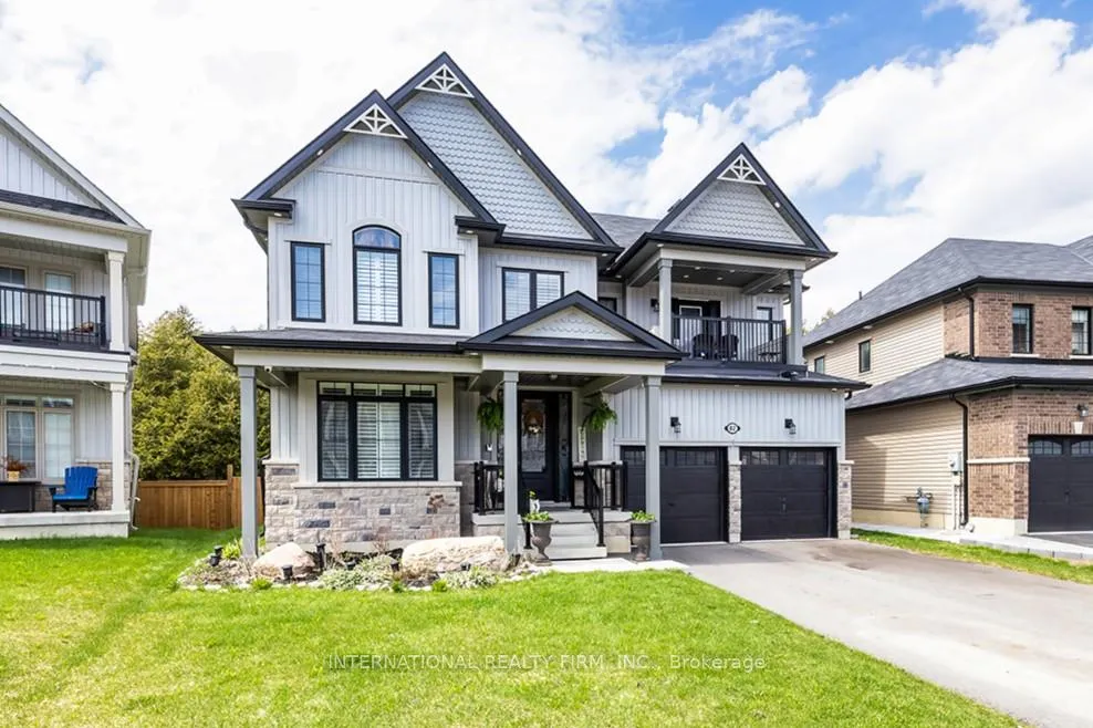 Photo 2 of 82 Hennessey Crescent, Kawartha Lakes, Lindsay — HOMEH