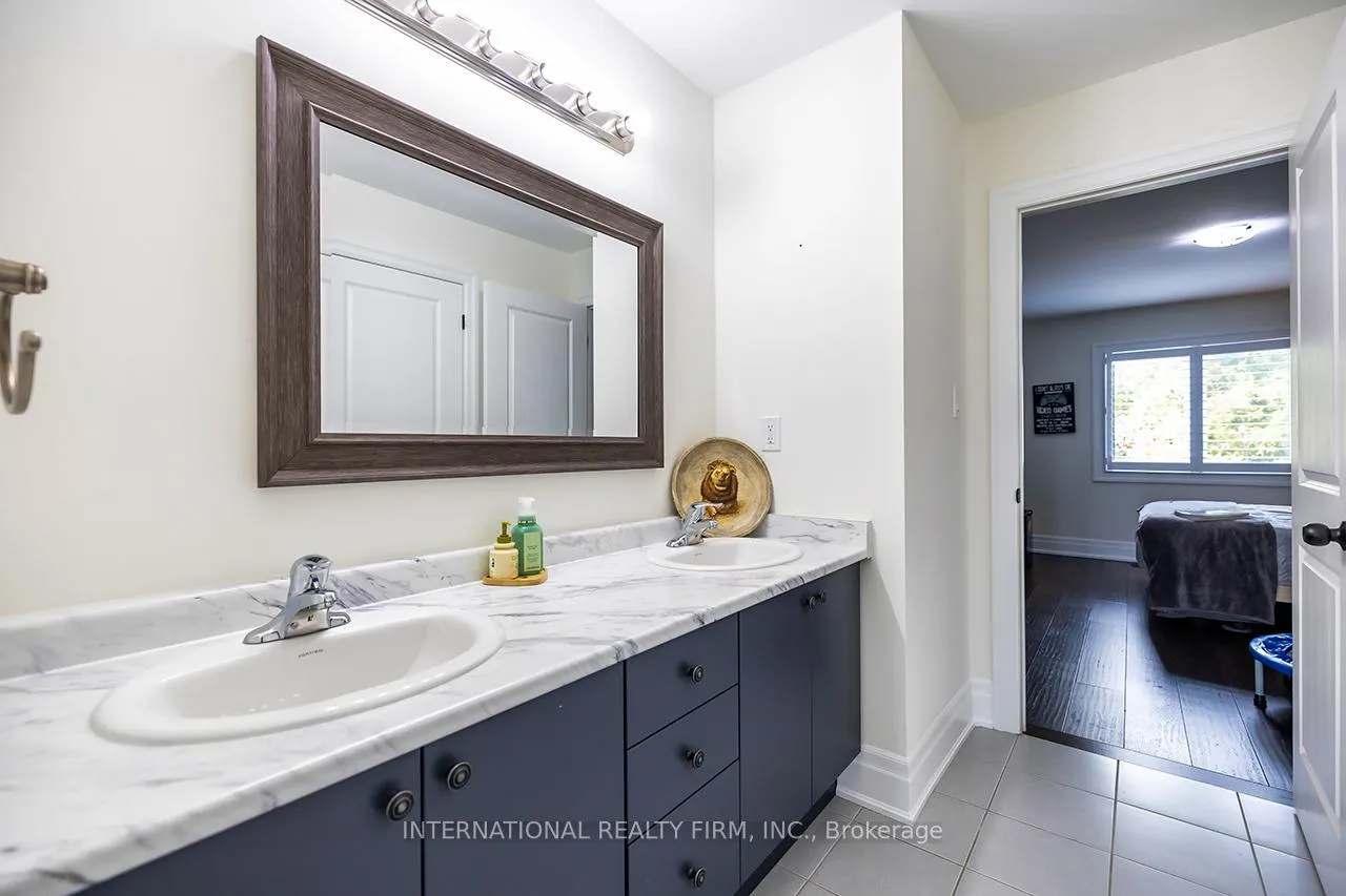 Photo 29 of 82 Hennessey Crescent, Kawartha Lakes, Lindsay — HOMEH