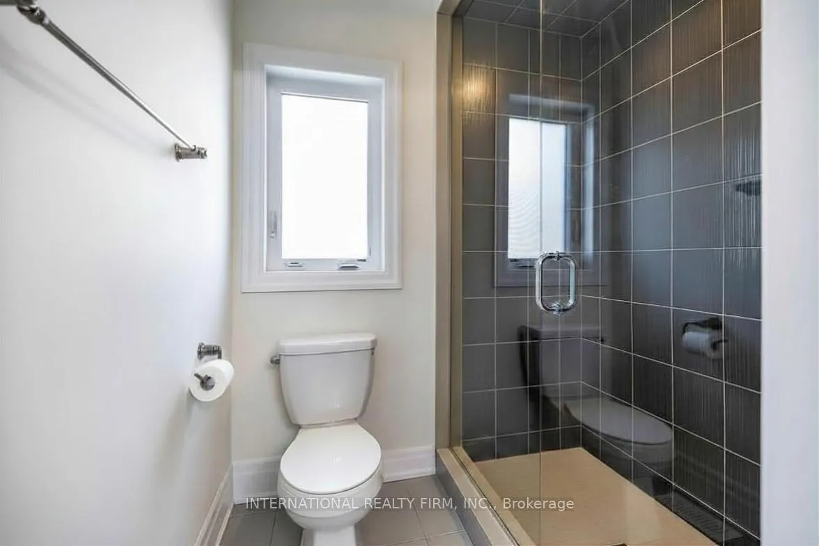 Photo 30 of 82 Hennessey Crescent, Kawartha Lakes, Lindsay — HOMEH