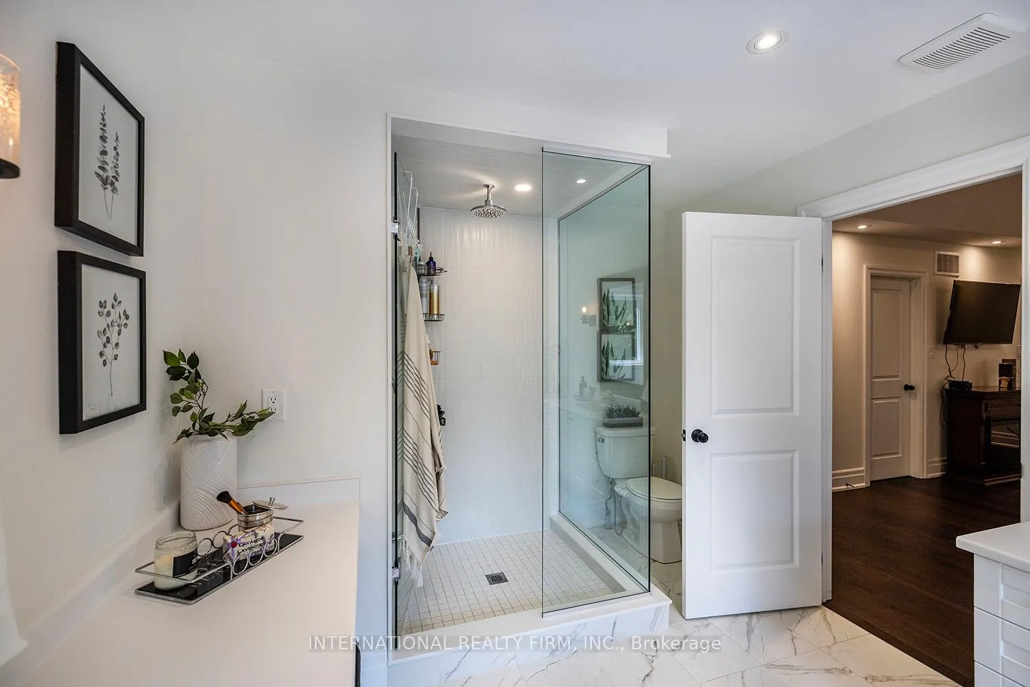 Photo 37 of 82 Hennessey Crescent, Kawartha Lakes, Lindsay — HOMEH