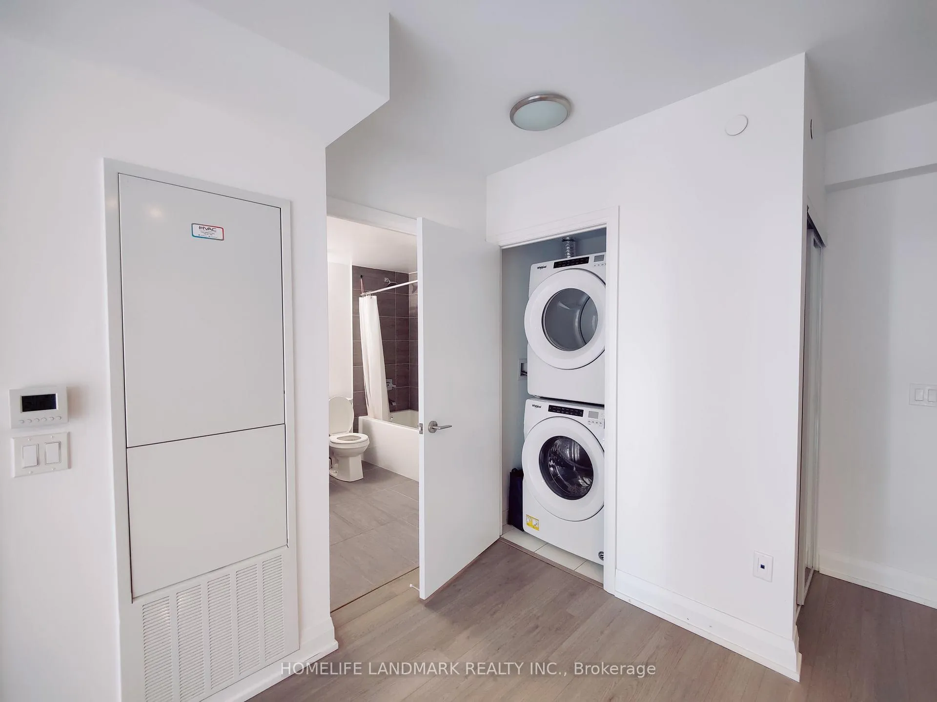 Photo 6 of Unit 1011, 77 Mutual Street, Toronto, Church-Yonge Corridor — HOMEH